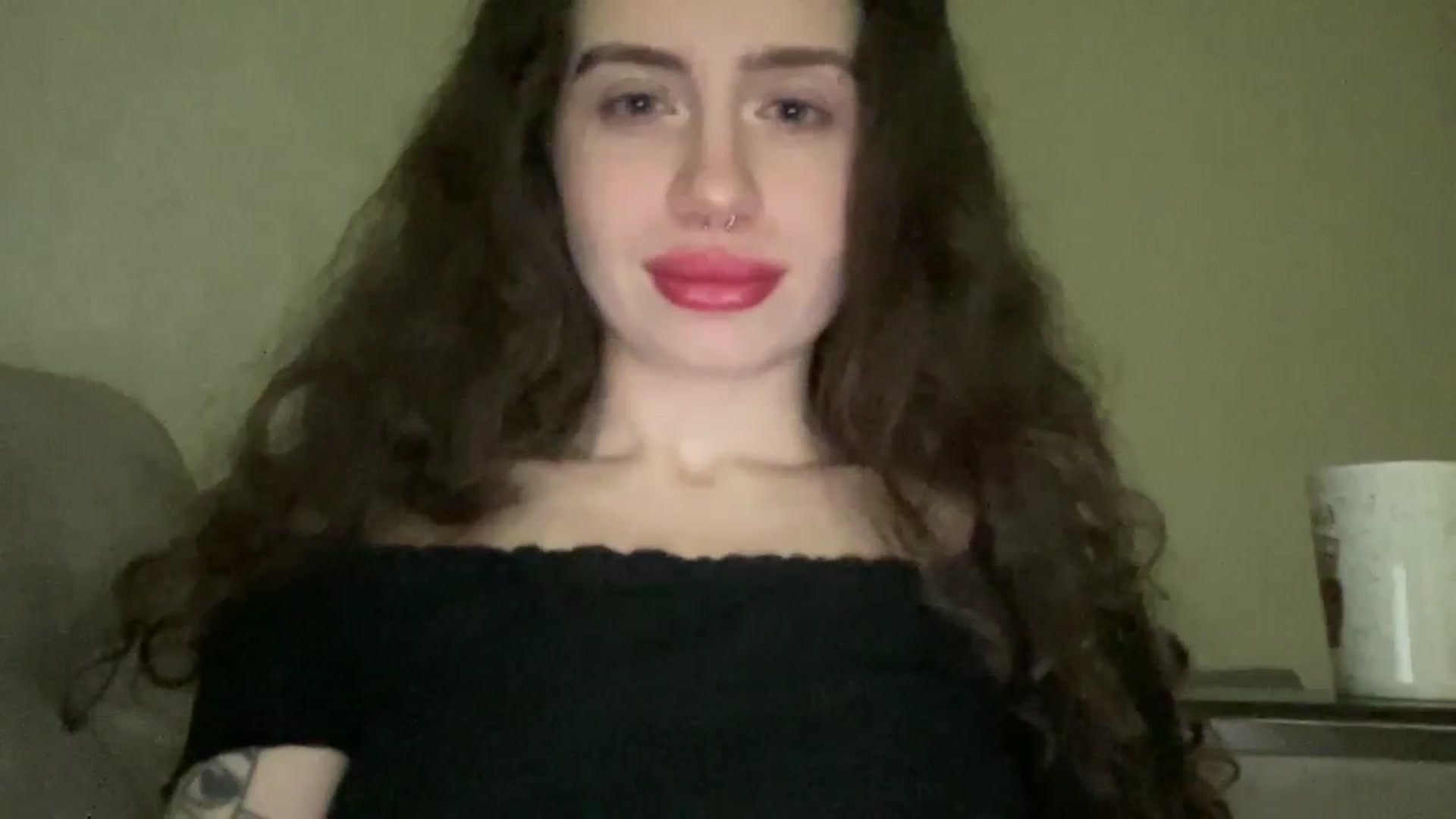 Gallery image thumbnail from CurlyDream's myfreecams stream on, 01/03/2026, 24:21 image 14 of 20