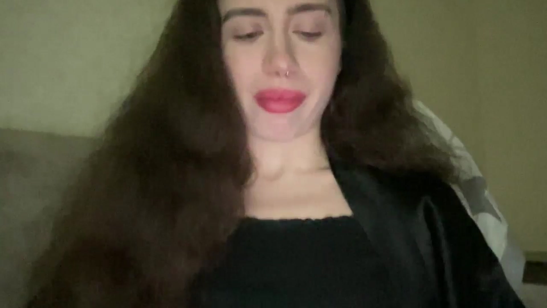 Gallery image thumbnail from CurlyDream's myfreecams stream on, 01/03/2026, 18:28 image 19 of 20