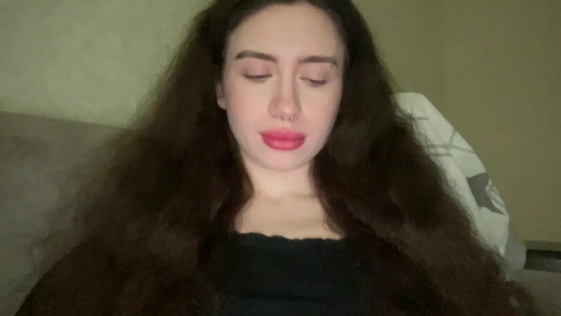 Gallery image thumbnail from CurlyDream's myfreecams stream on, 01/03/2026, 18:28 image 3 of 20