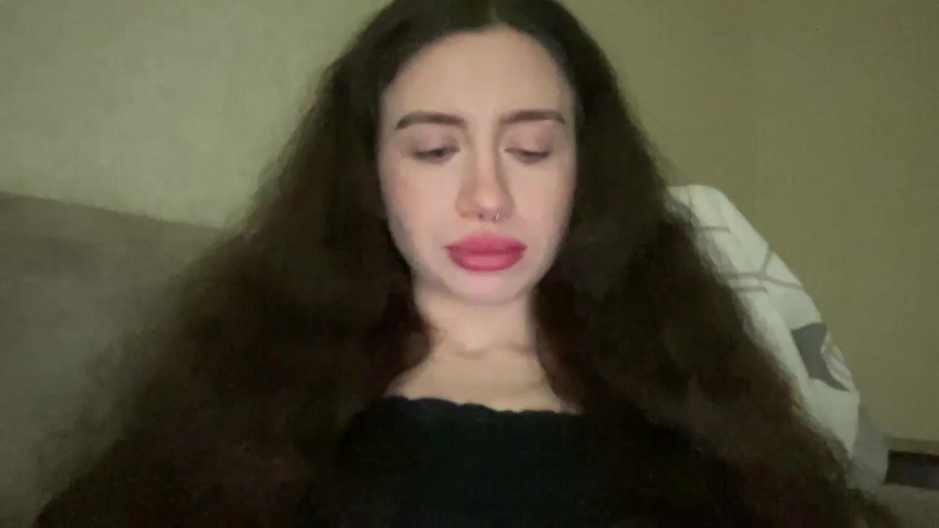 Gallery image thumbnail from CurlyDream's myfreecams stream on, 01/03/2026, 18:28 image 12 of 20