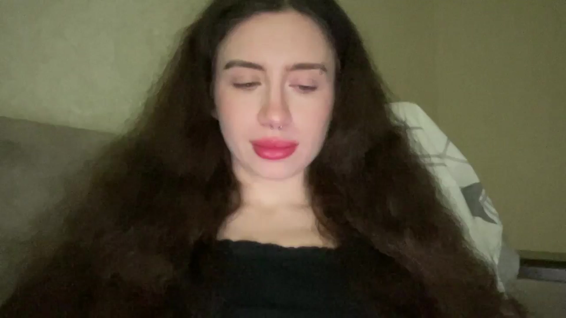 Gallery image thumbnail from CurlyDream's myfreecams stream on, 01/03/2026, 18:28 image 8 of 20