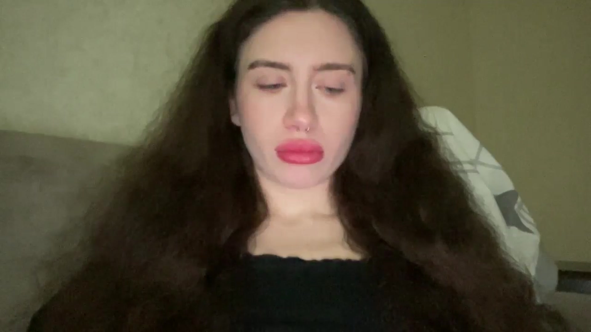 Gallery image thumbnail from CurlyDream's myfreecams stream on, 01/03/2026, 18:28 image 4 of 20