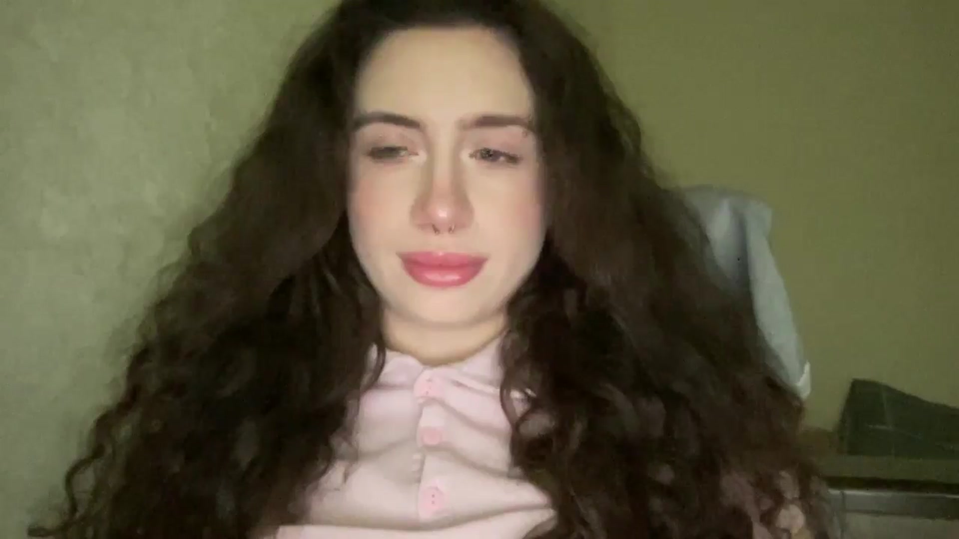 Gallery image thumbnail from CurlyDream's myfreecams stream on, 01/08/2026, 18:38 image 16 of 20