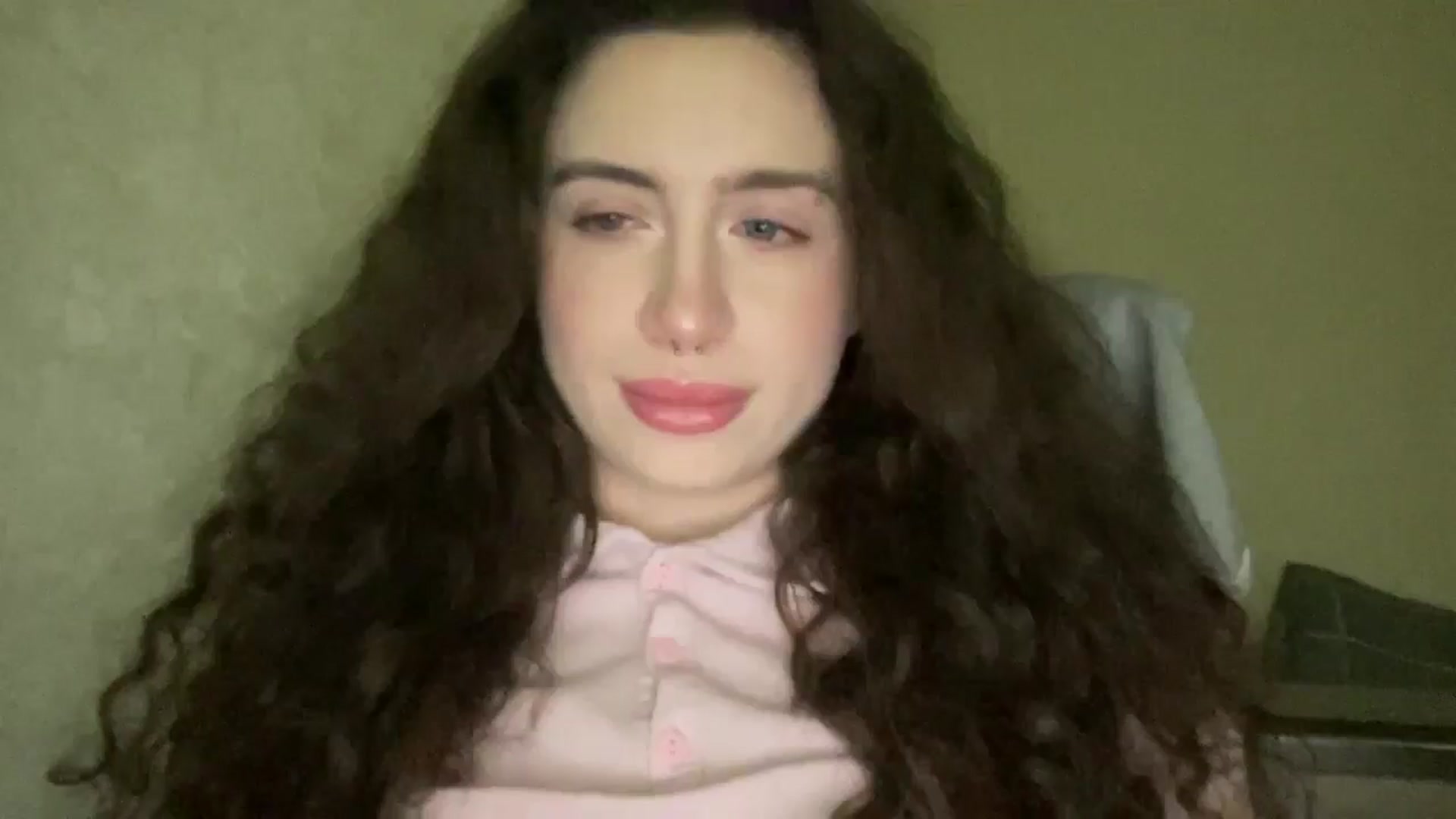 Gallery image thumbnail from CurlyDream's myfreecams stream on, 01/08/2026, 18:38 image 14 of 20