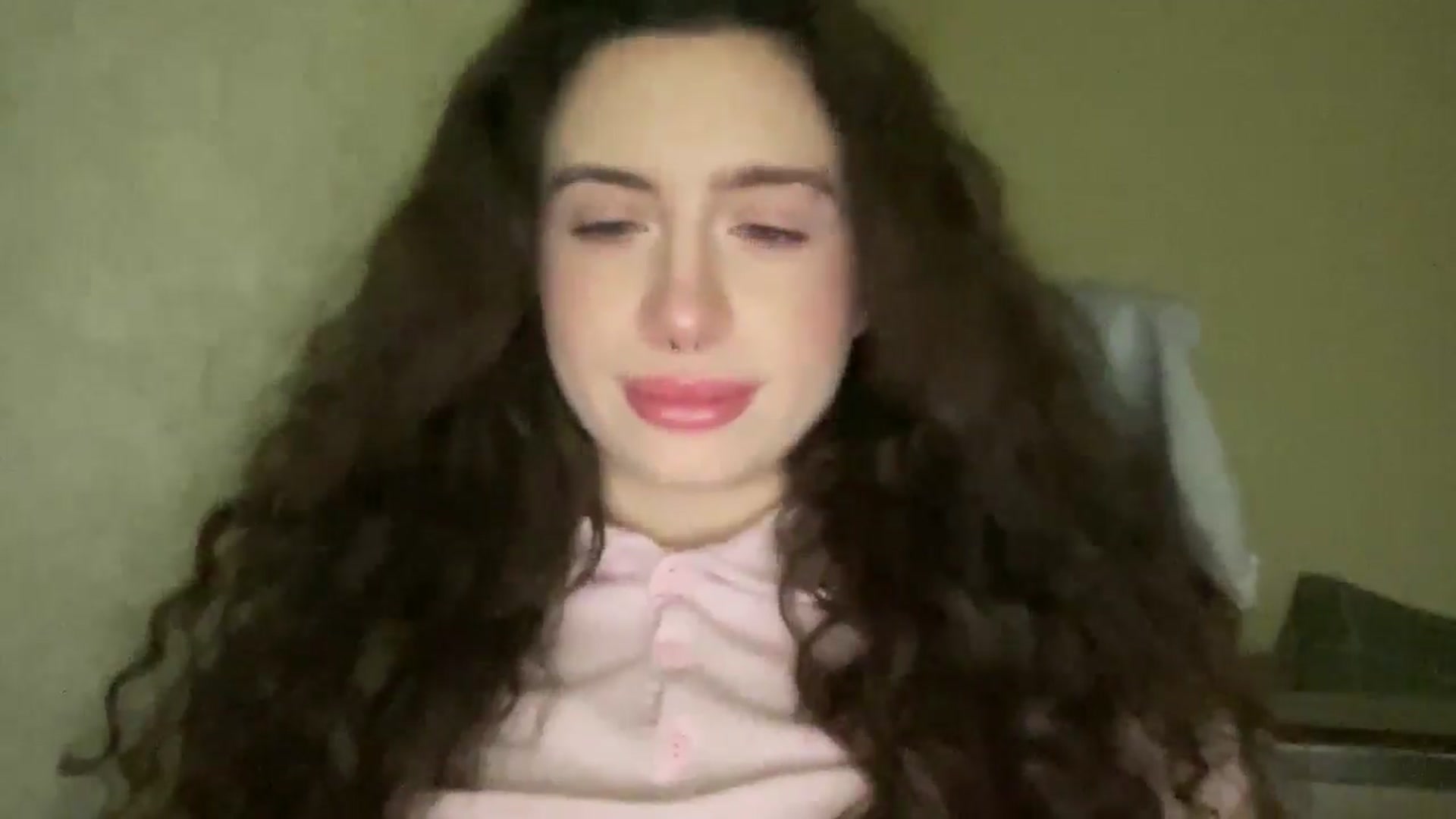 Gallery image thumbnail from CurlyDream's myfreecams stream on, 01/08/2026, 18:38 image 13 of 20
