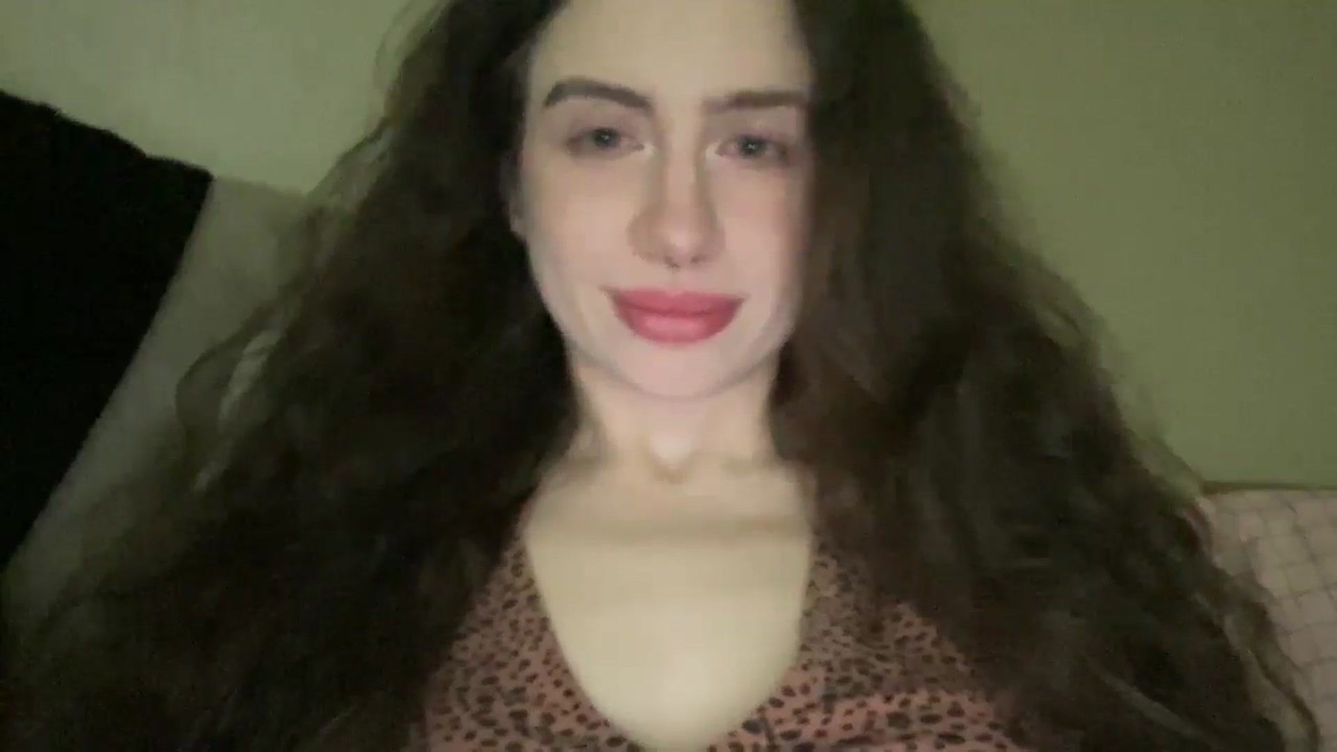 Gallery image thumbnail from CurlyDream's myfreecams stream on, 01/09/2026, 23:15 image 14 of 20