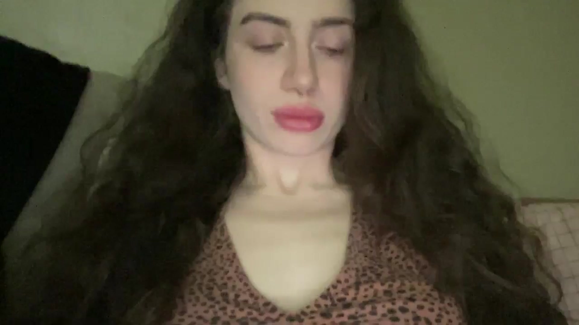 Gallery image thumbnail from CurlyDream's myfreecams stream on, 01/09/2026, 23:15 image 12 of 20