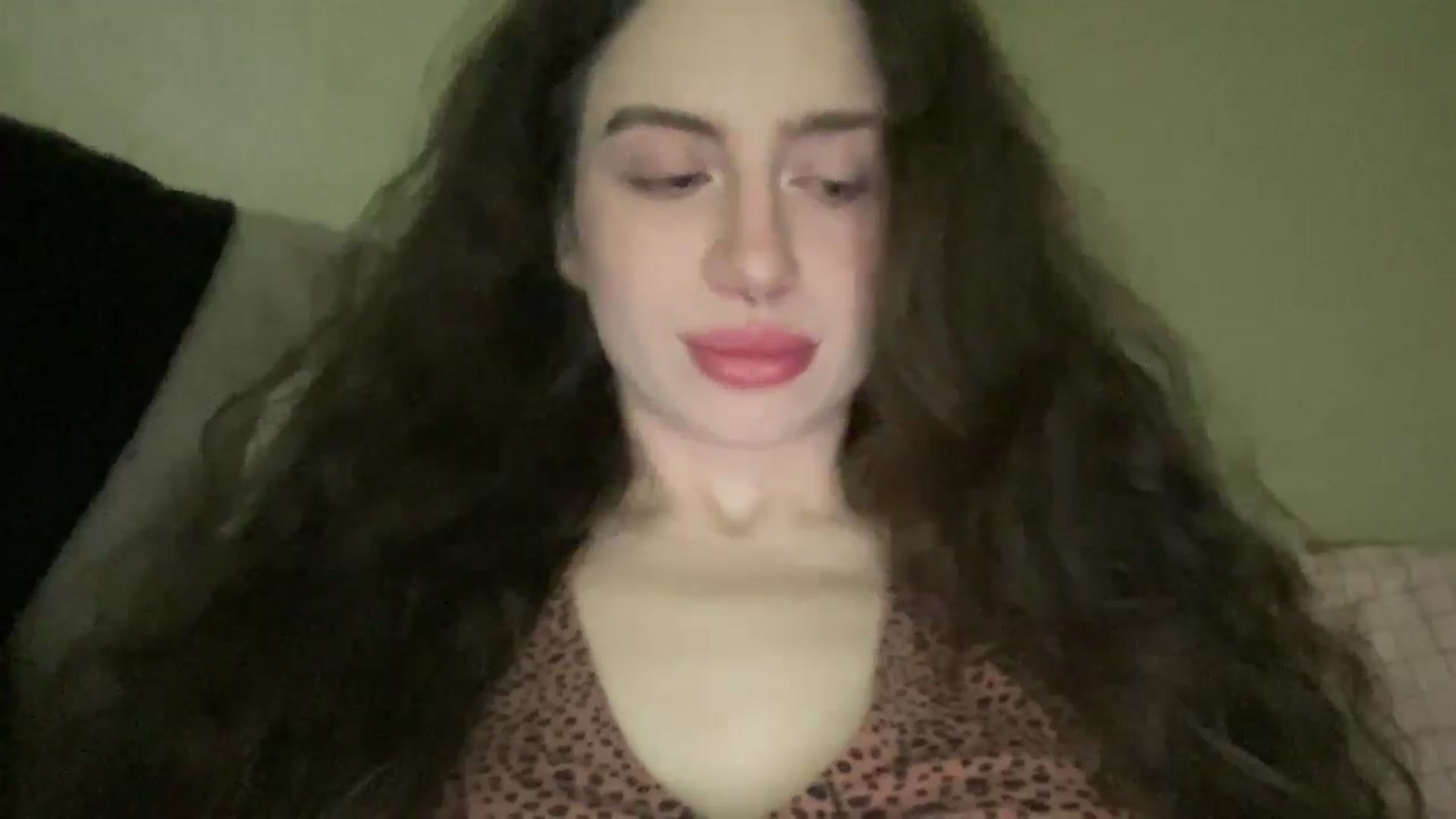 Gallery image thumbnail from CurlyDream's myfreecams stream on, 01/09/2026, 23:15 image 15 of 20