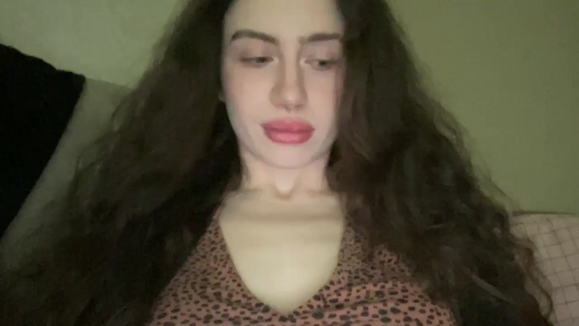Gallery image thumbnail from CurlyDream's myfreecams stream on, 01/09/2026, 23:15 image 10 of 20