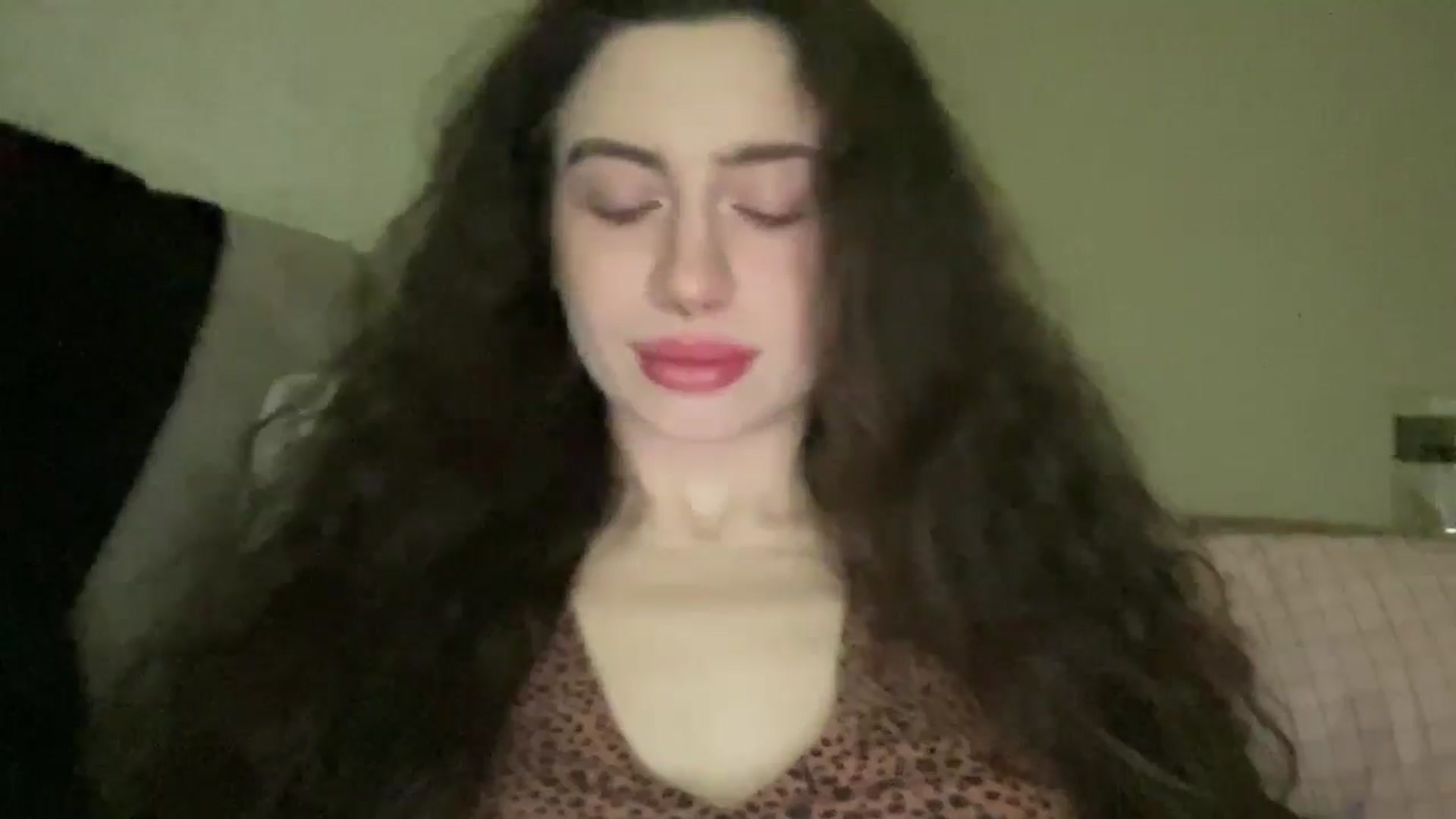 Gallery image thumbnail from CurlyDream's myfreecams stream on, 01/09/2026, 23:15 image 17 of 20