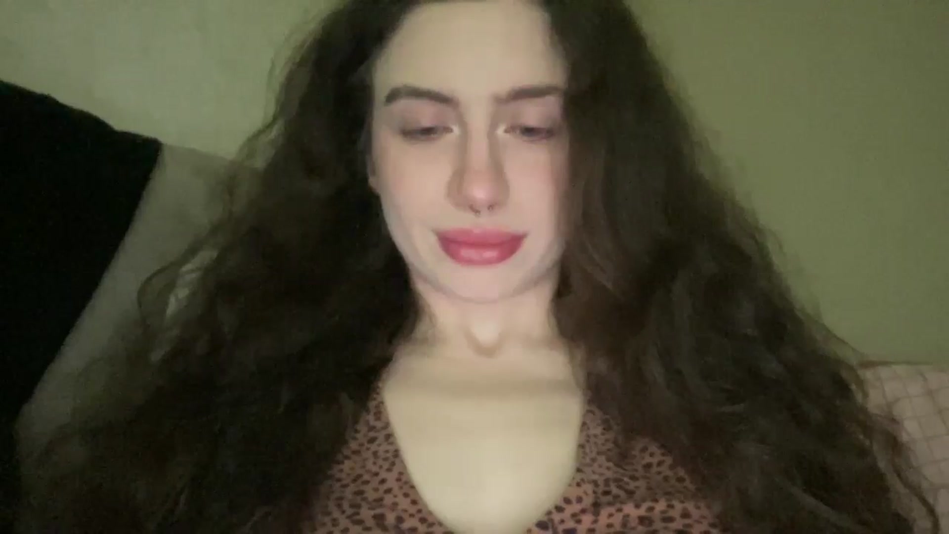 Gallery image thumbnail from CurlyDream's myfreecams stream on, 01/09/2026, 23:15 image 13 of 20