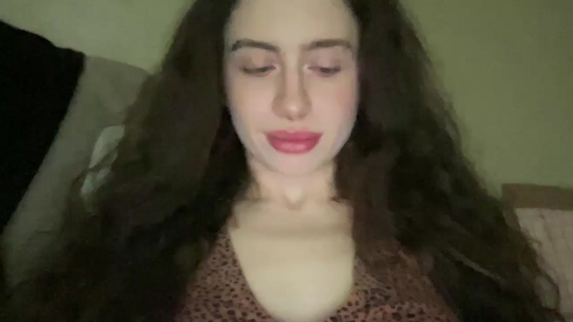 Gallery image thumbnail from CurlyDream's myfreecams stream on, 01/10/2026, 24:01 image 7 of 20