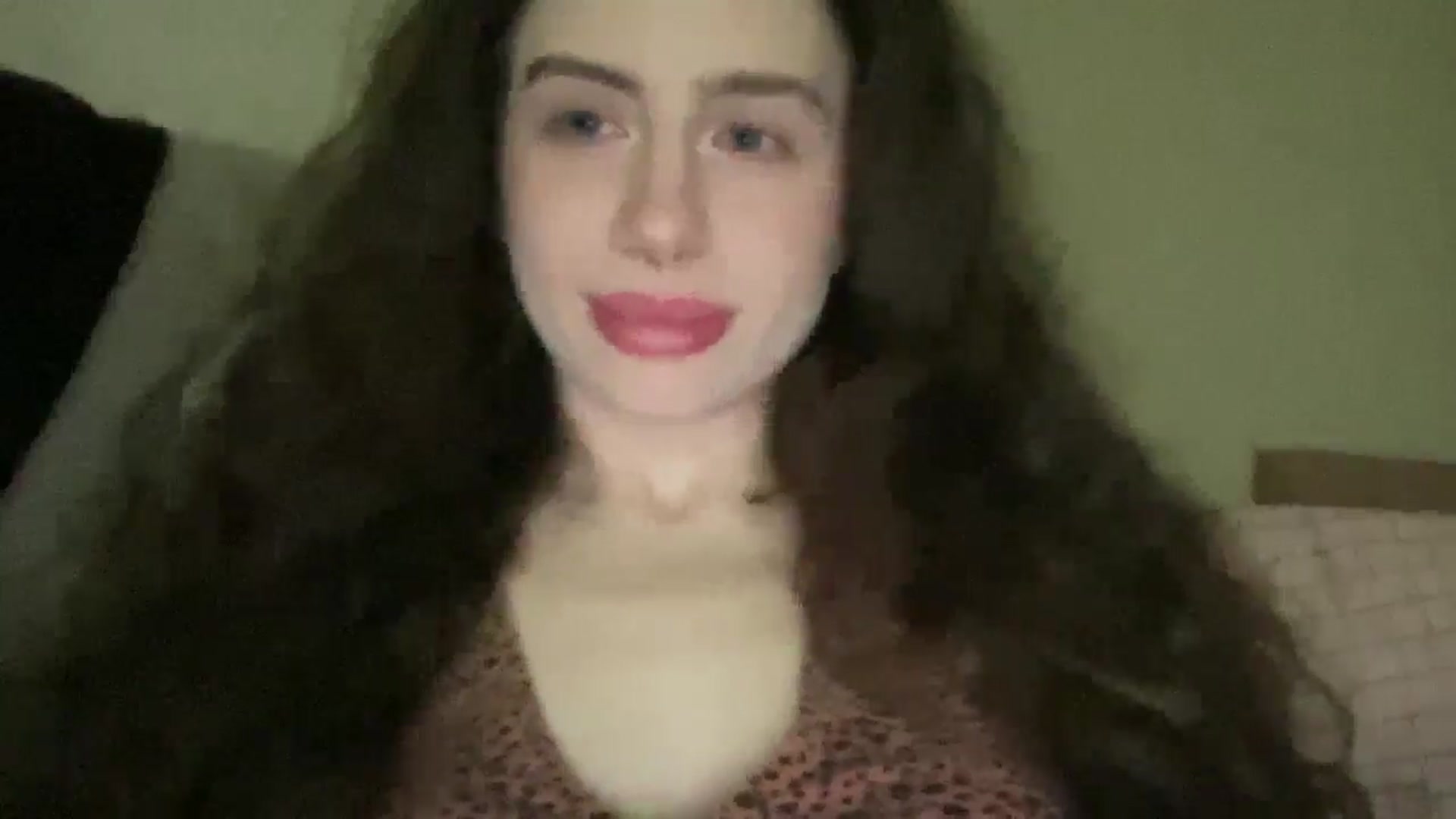 Gallery image thumbnail from CurlyDream's myfreecams stream on, 01/10/2026, 24:01 image 3 of 20