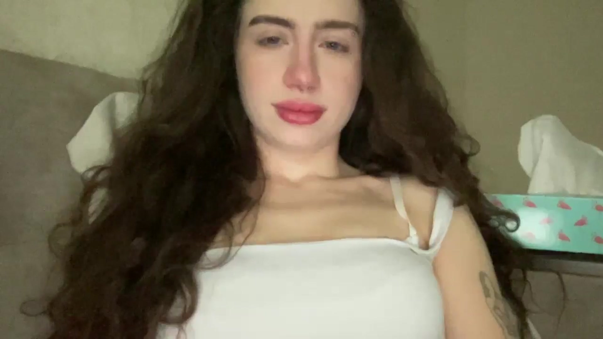 Gallery image thumbnail from CurlyDream's myfreecams stream on, 01/12/2026, 17:40 image 2 of 20