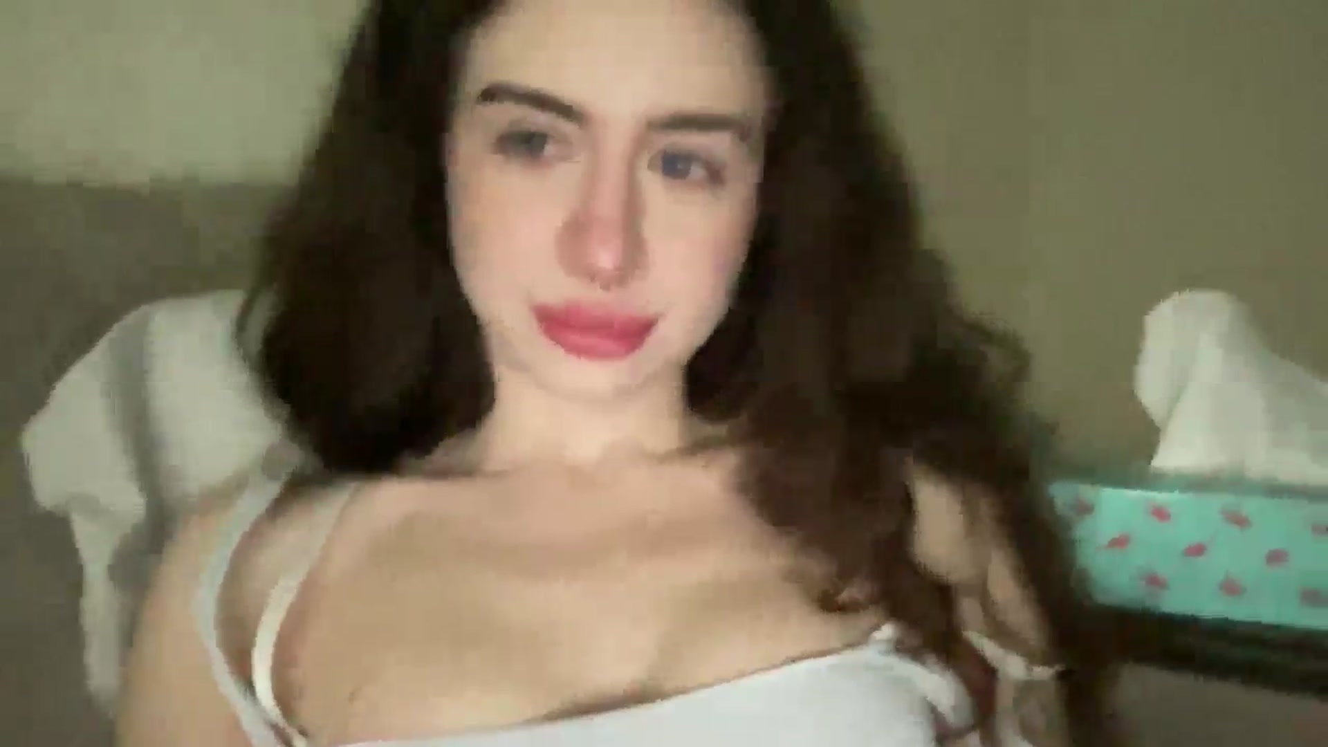 Gallery image thumbnail from CurlyDream's myfreecams stream on, 01/12/2026, 17:40 image 19 of 20
