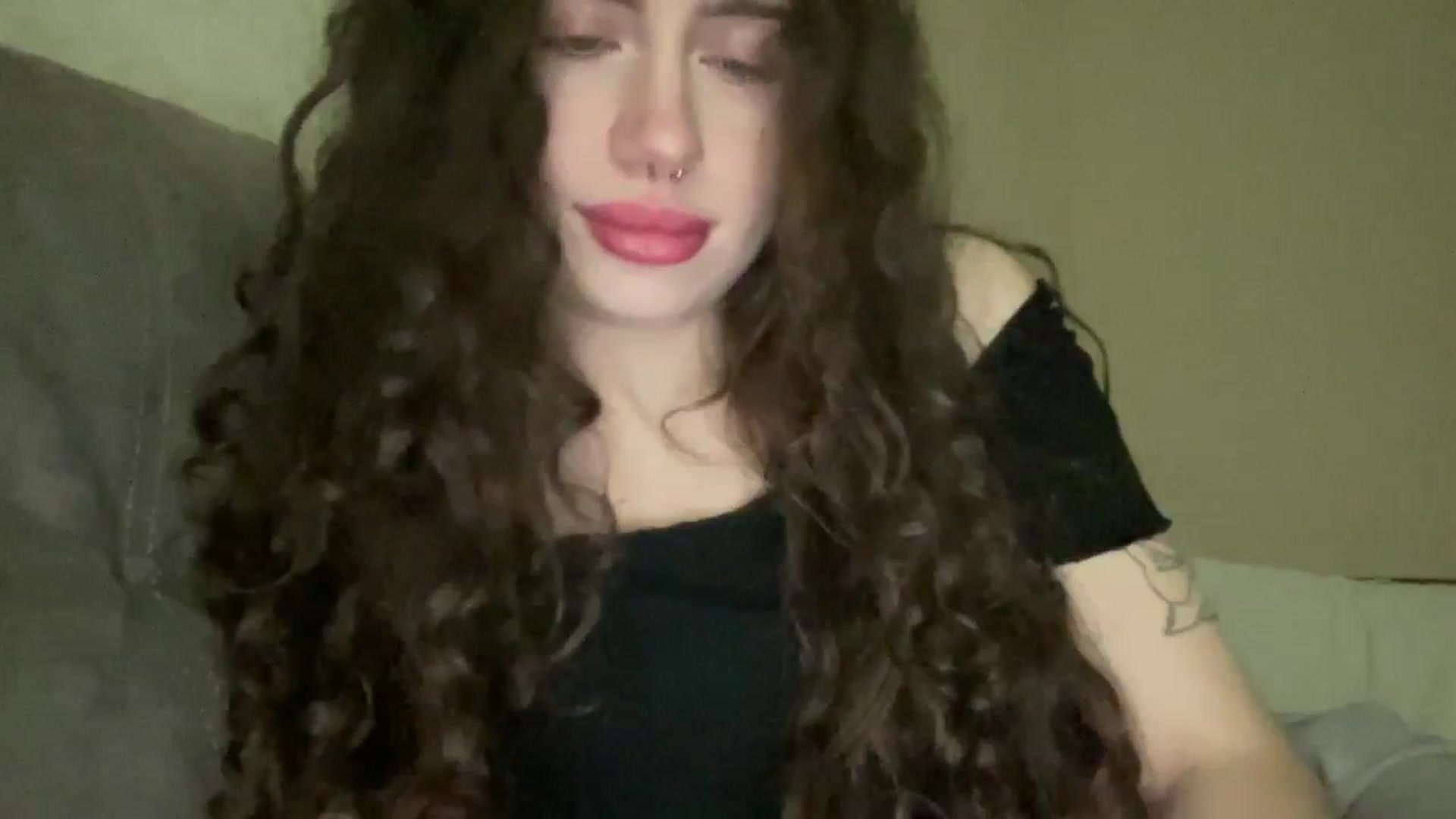 Gallery image thumbnail from CurlyDream's myfreecams stream on, 01/13/2026, 21:50 image 4 of 20