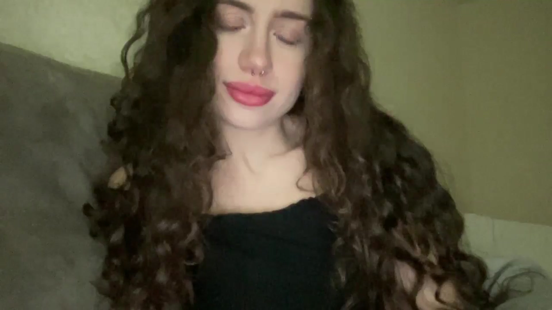 Gallery image thumbnail from CurlyDream's myfreecams stream on, 01/13/2026, 21:50 image 3 of 20