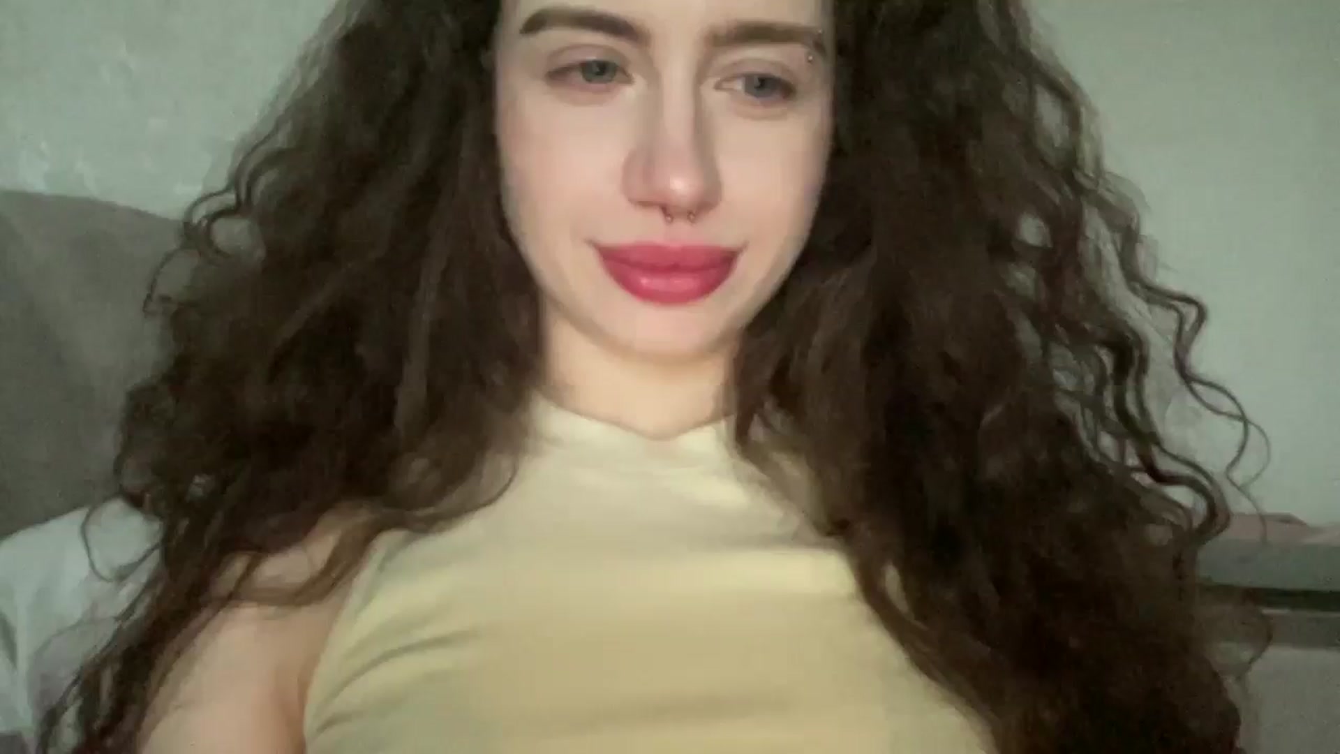 Gallery image thumbnail from CurlyDream's myfreecams stream on, 01/14/2026, 14:35 image 11 of 20