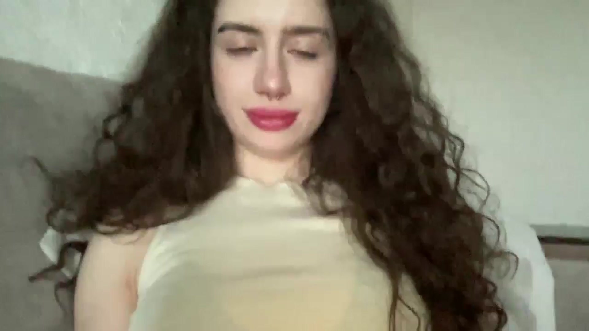 Gallery image thumbnail from CurlyDream's myfreecams stream on, 01/14/2026, 14:35 image 6 of 20