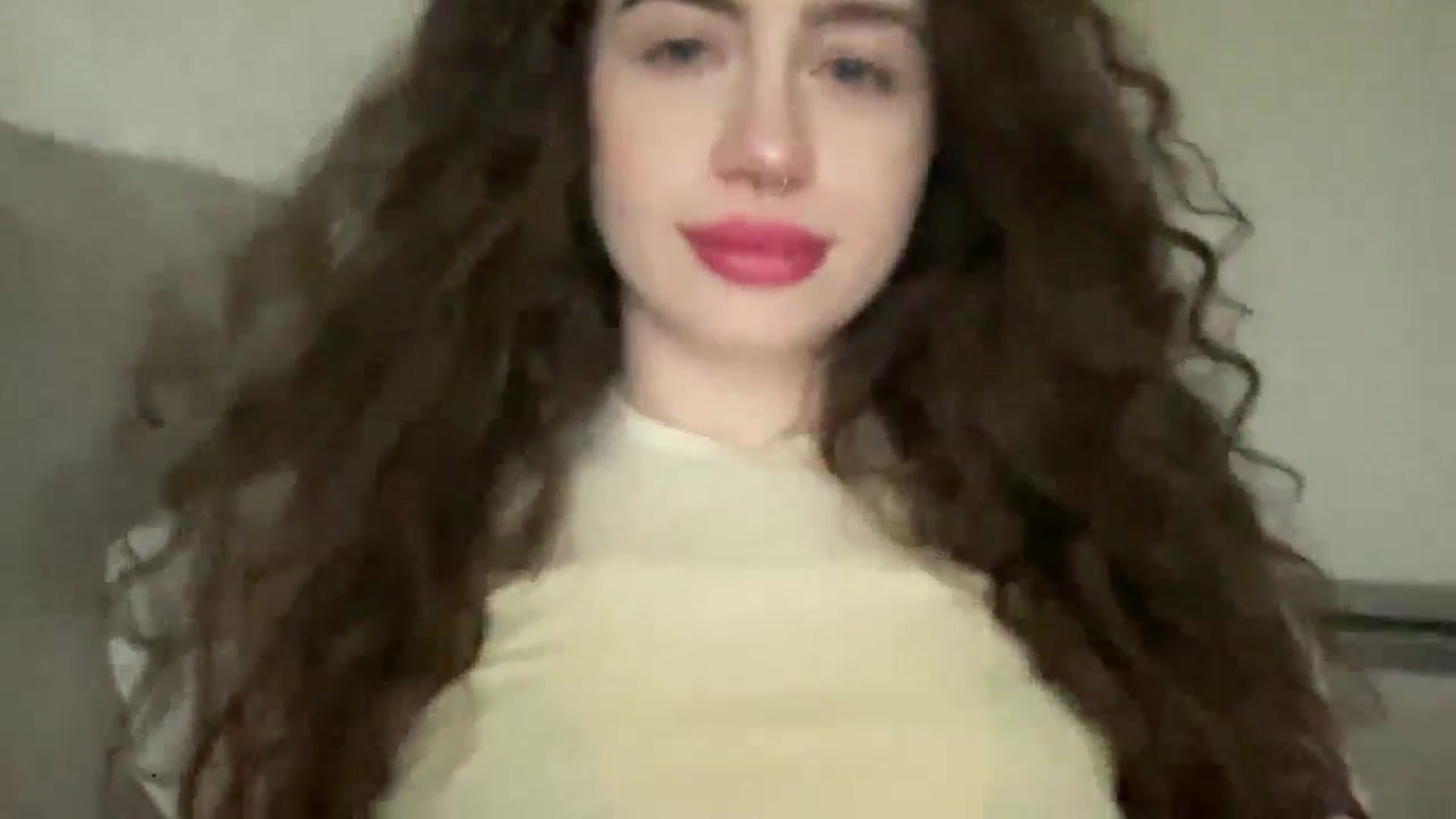 Gallery image thumbnail from CurlyDream's myfreecams stream on, 01/14/2026, 14:35 image 17 of 20
