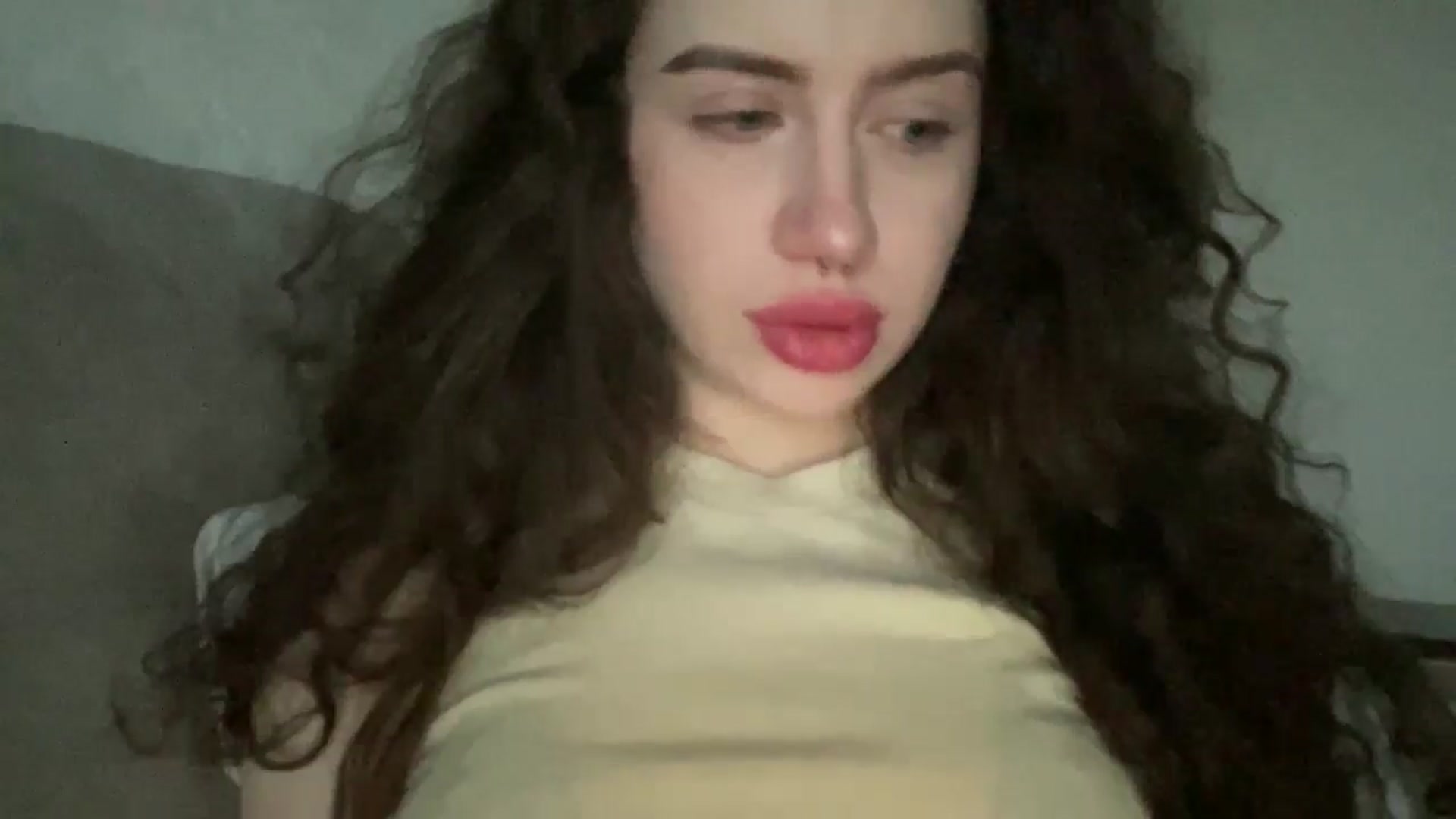 Gallery image thumbnail from CurlyDream's myfreecams stream on, 01/14/2026, 14:35 image 16 of 20