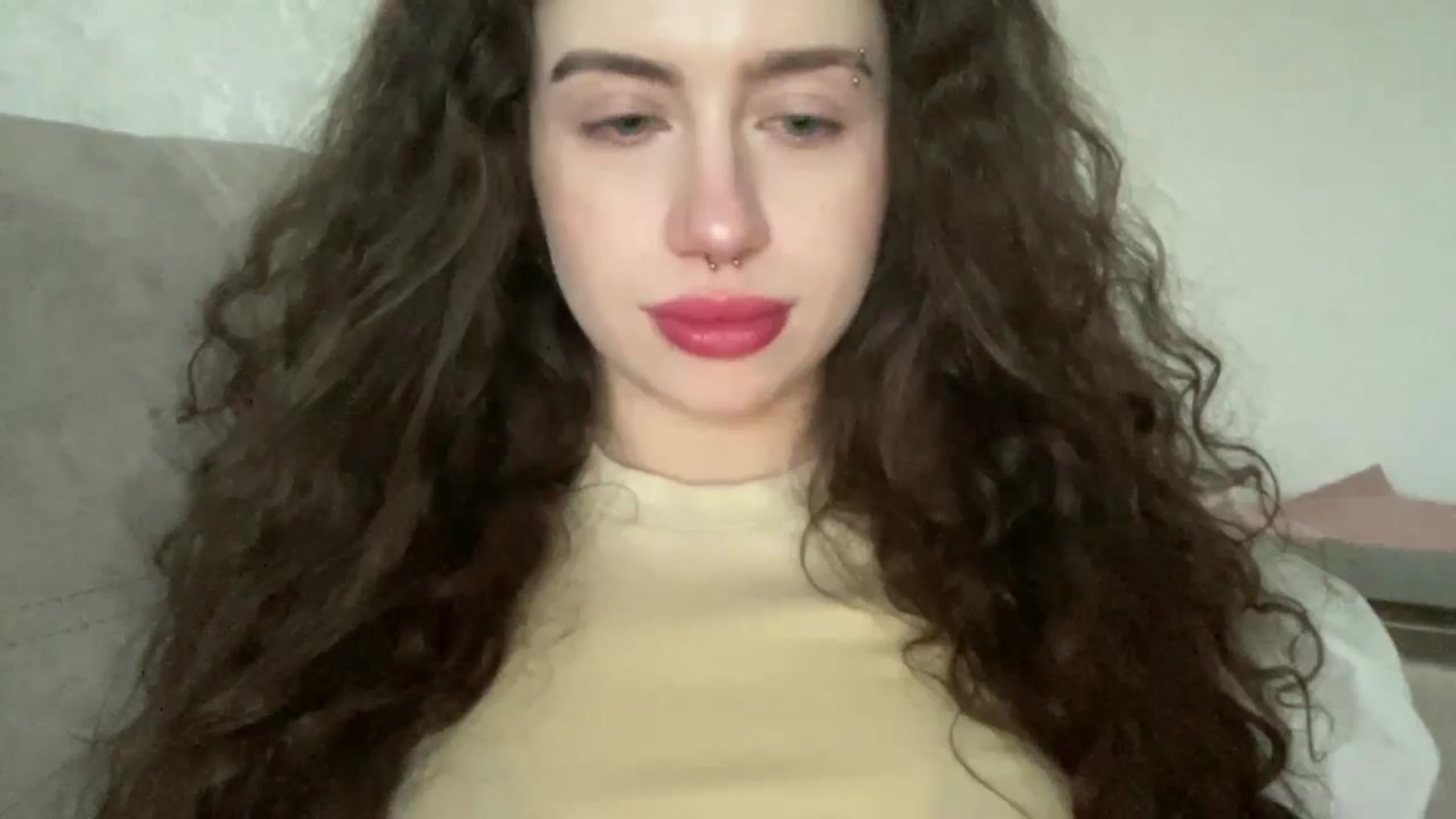 Gallery image thumbnail from CurlyDream's myfreecams stream on, 01/14/2026, 14:35 image 2 of 20