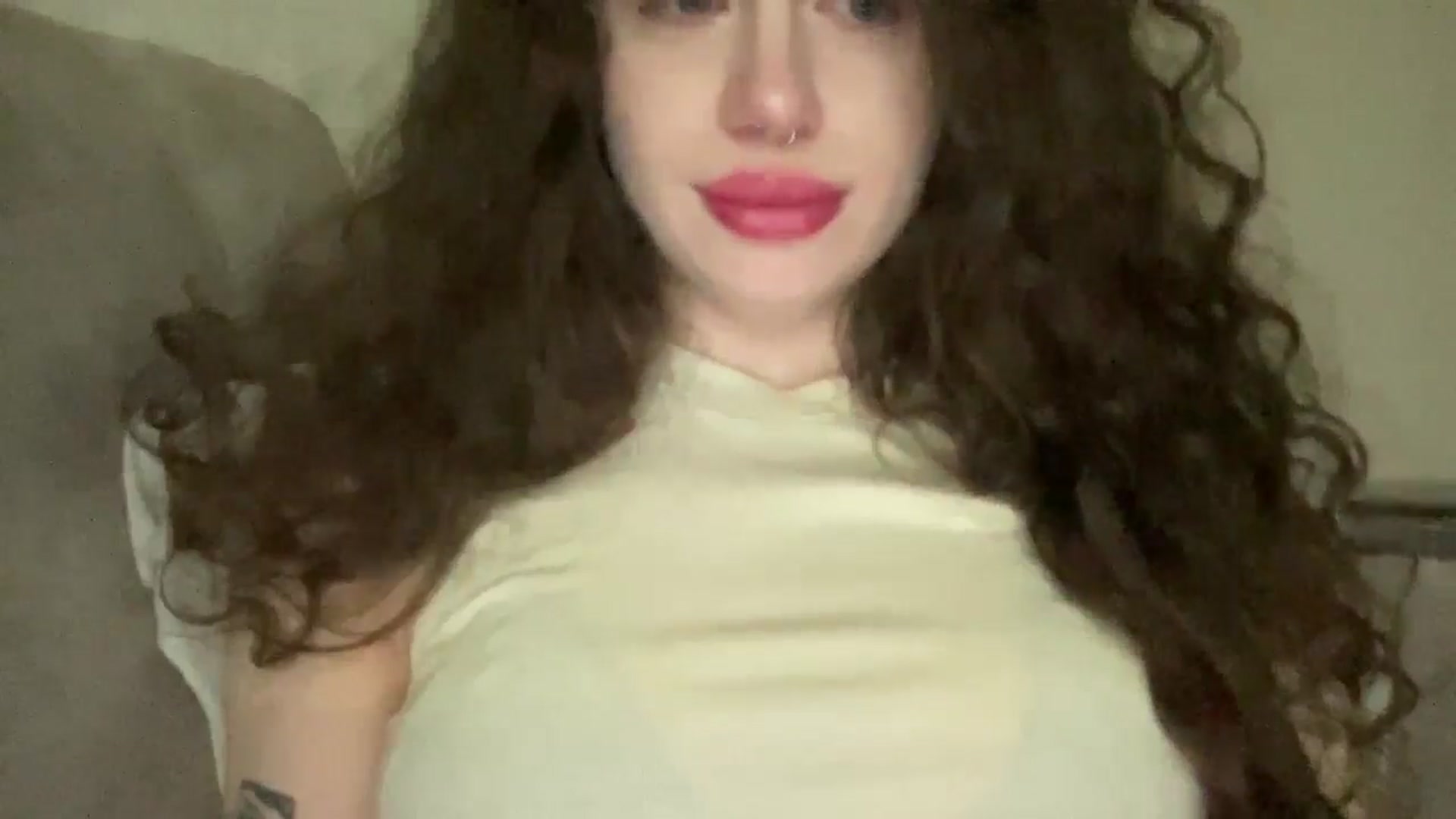 Gallery image thumbnail from CurlyDream's myfreecams stream on, 01/14/2026, 15:00 image 8 of 20