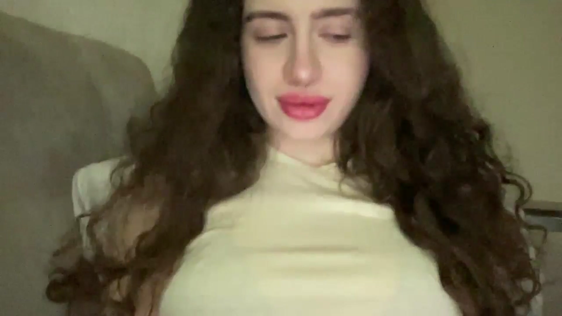 Gallery image thumbnail from CurlyDream's myfreecams stream on, 01/14/2026, 15:00 image 13 of 20