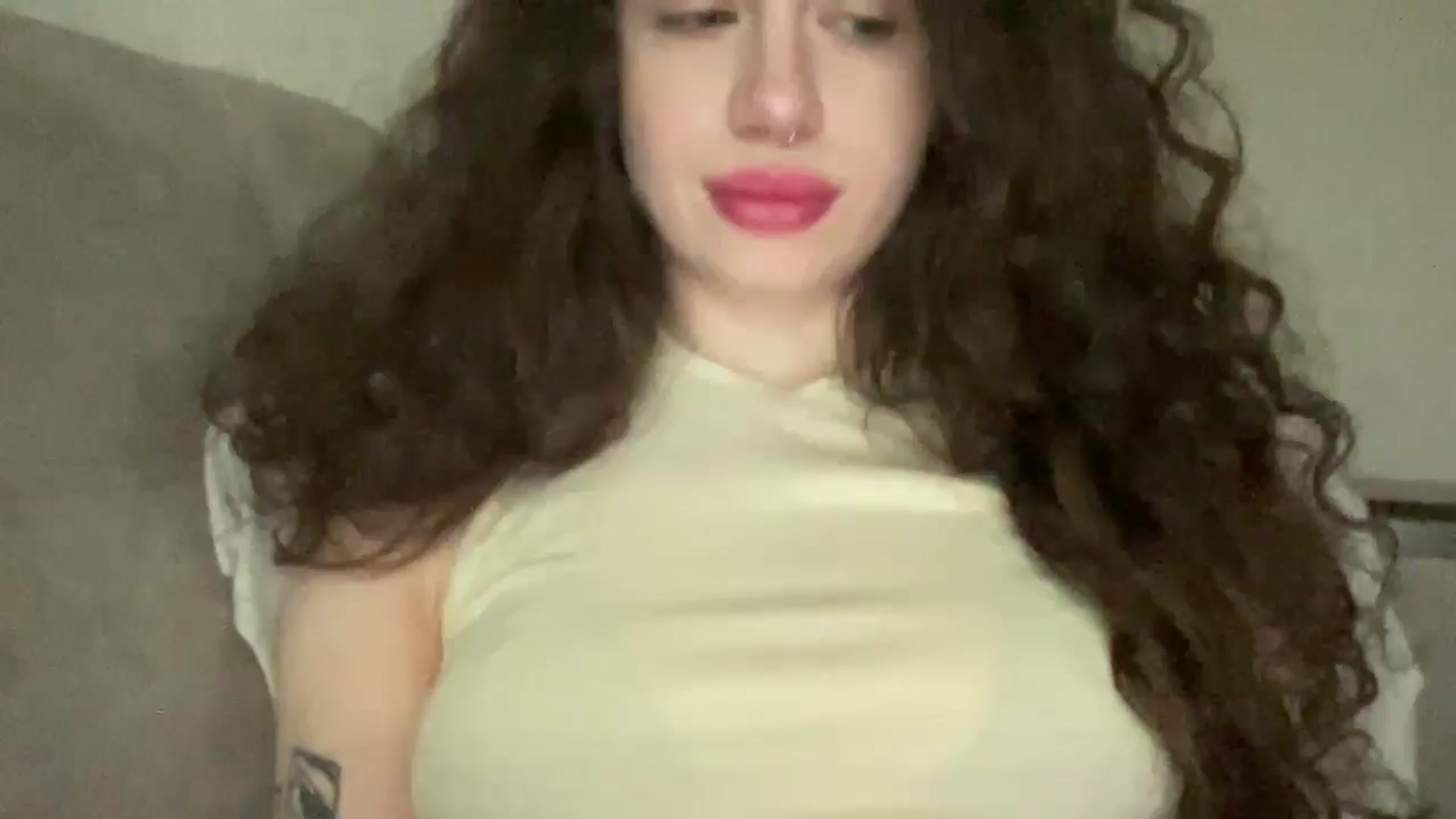 Gallery image thumbnail from CurlyDream's myfreecams stream on, 01/14/2026, 15:00 image 3 of 20