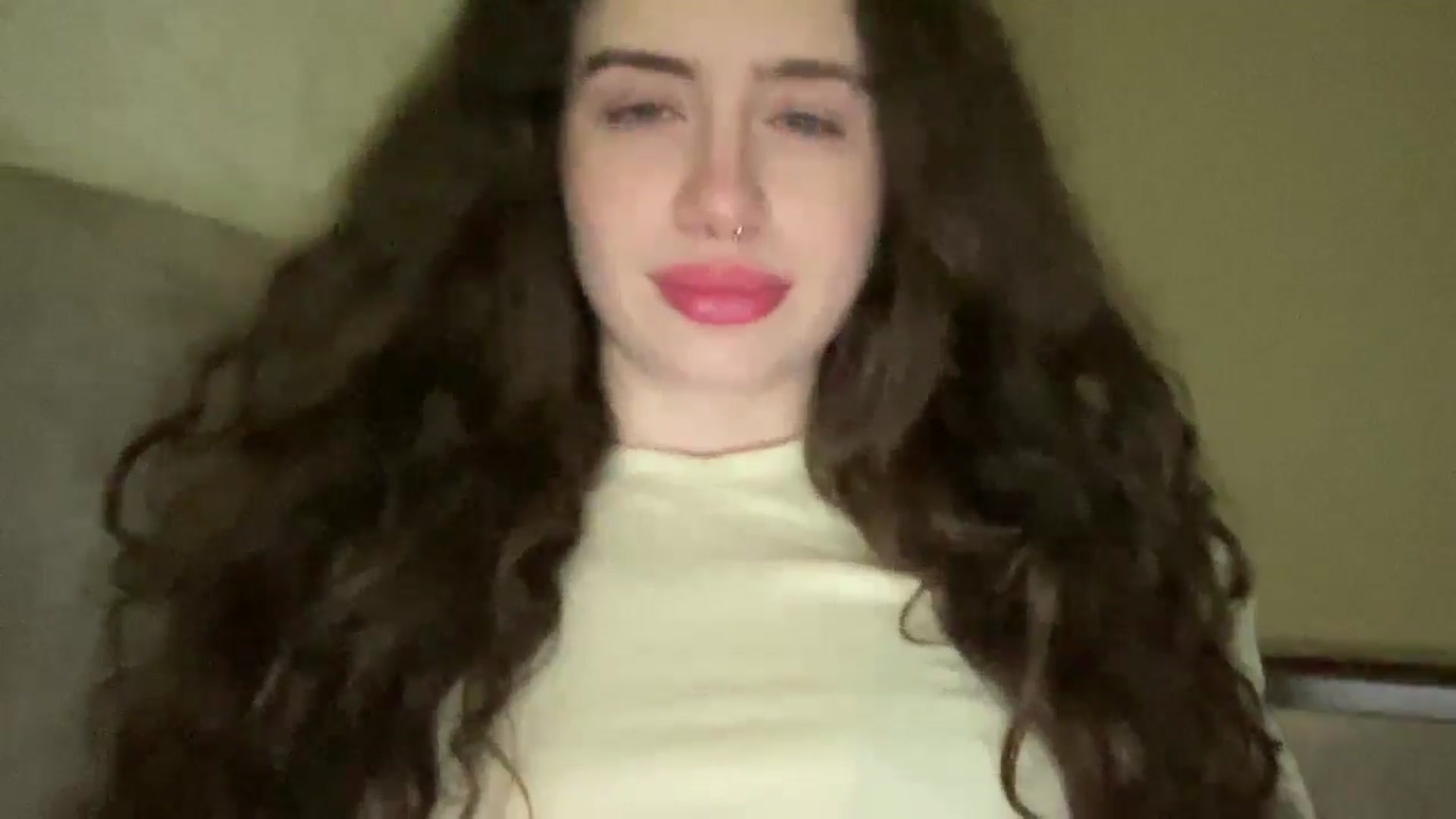 Gallery image thumbnail from CurlyDream's myfreecams stream on, 01/14/2026, 22:29 image 2 of 20