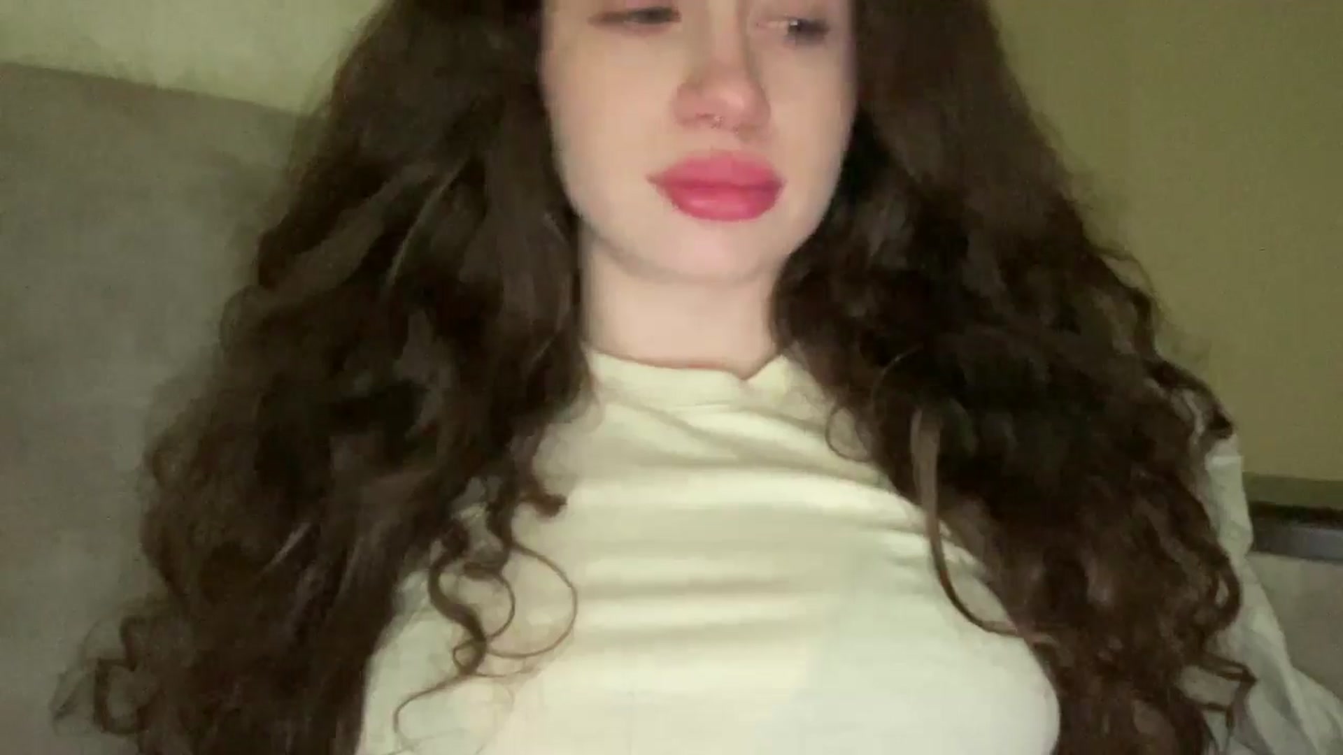 Gallery image thumbnail from CurlyDream's myfreecams stream on, 01/14/2026, 22:29 image 13 of 20