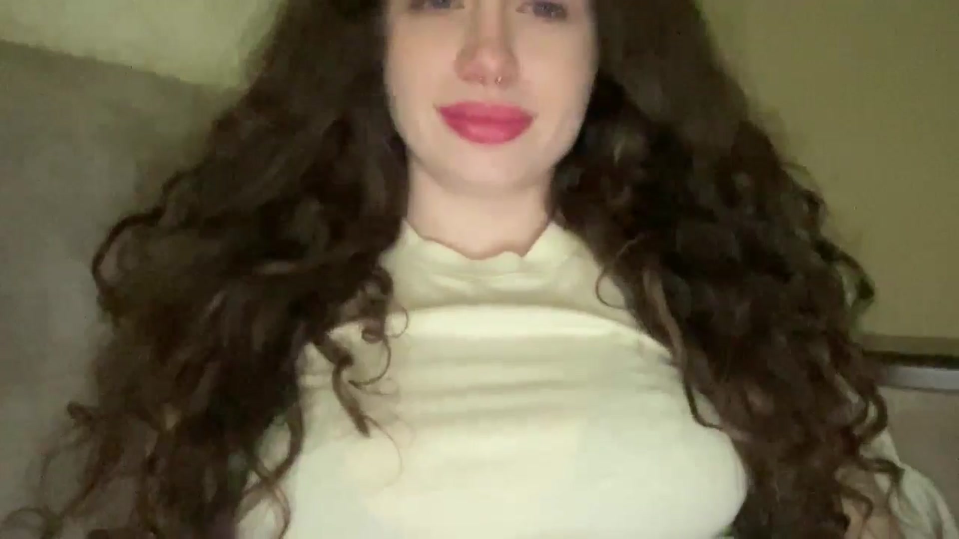 Gallery image thumbnail from CurlyDream's myfreecams stream on, 01/14/2026, 22:29 image 6 of 20