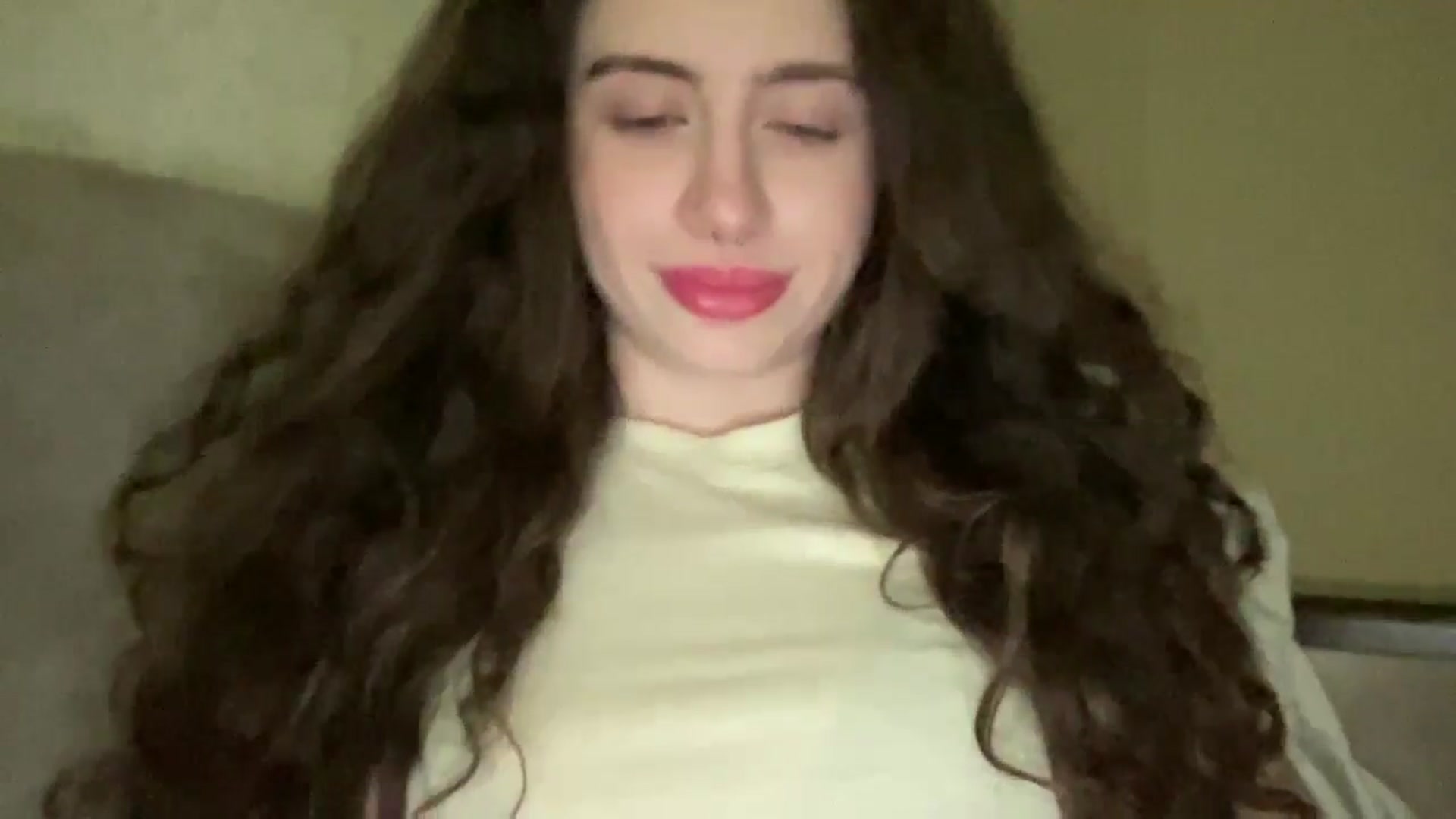 Gallery image thumbnail from CurlyDream's myfreecams stream on, 01/14/2026, 22:29 image 3 of 20