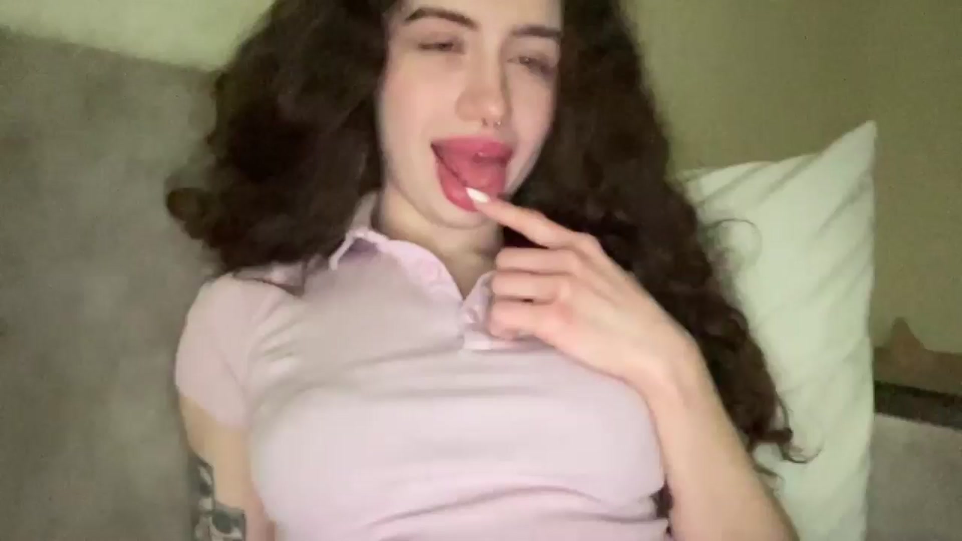 Gallery image thumbnail from CurlyDream's myfreecams stream on, 01/15/2026, 18:15 image 1 of 20