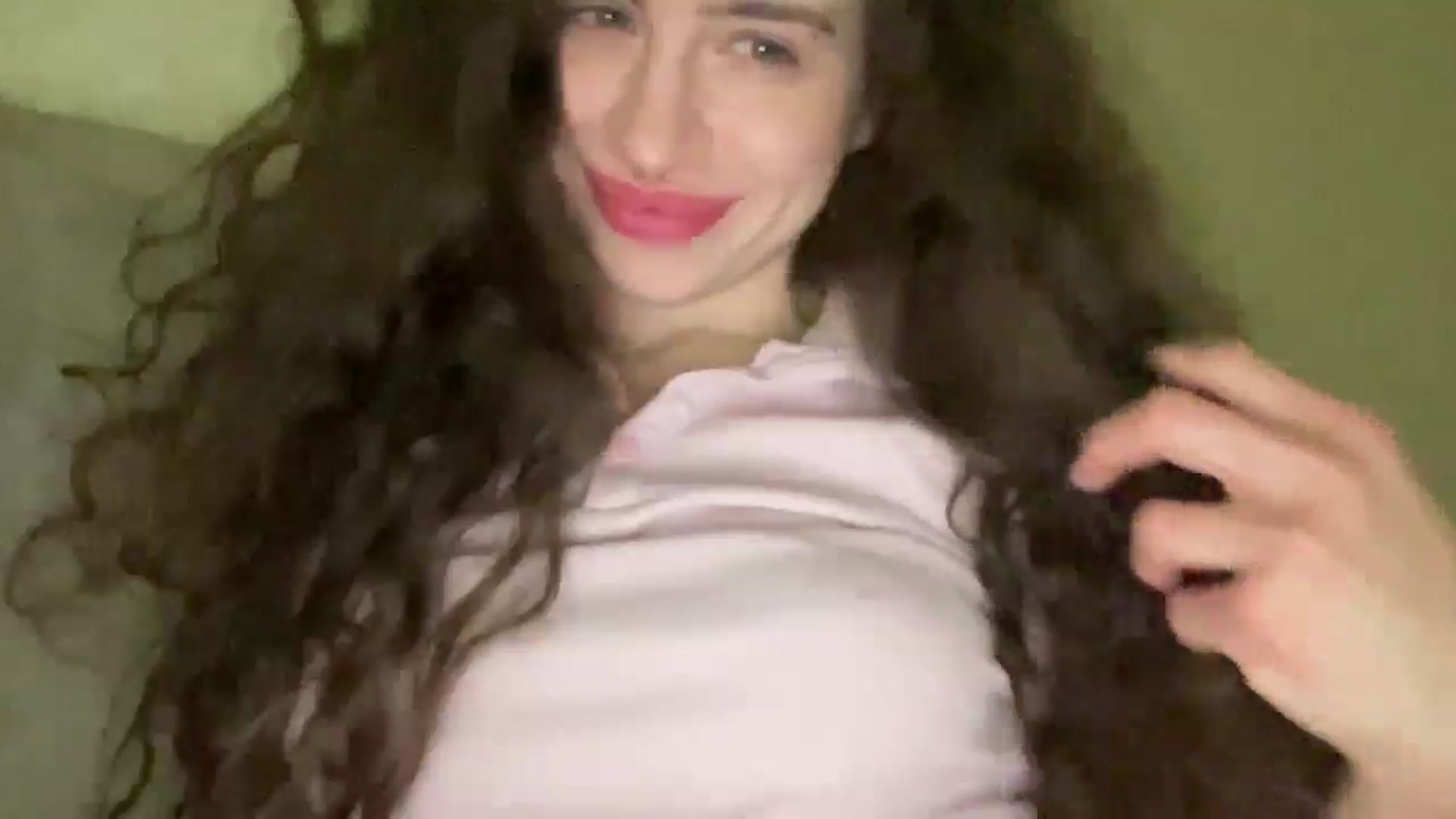 Gallery image thumbnail from CurlyDream's myfreecams stream on, 01/15/2026, 19:20 image 13 of 20