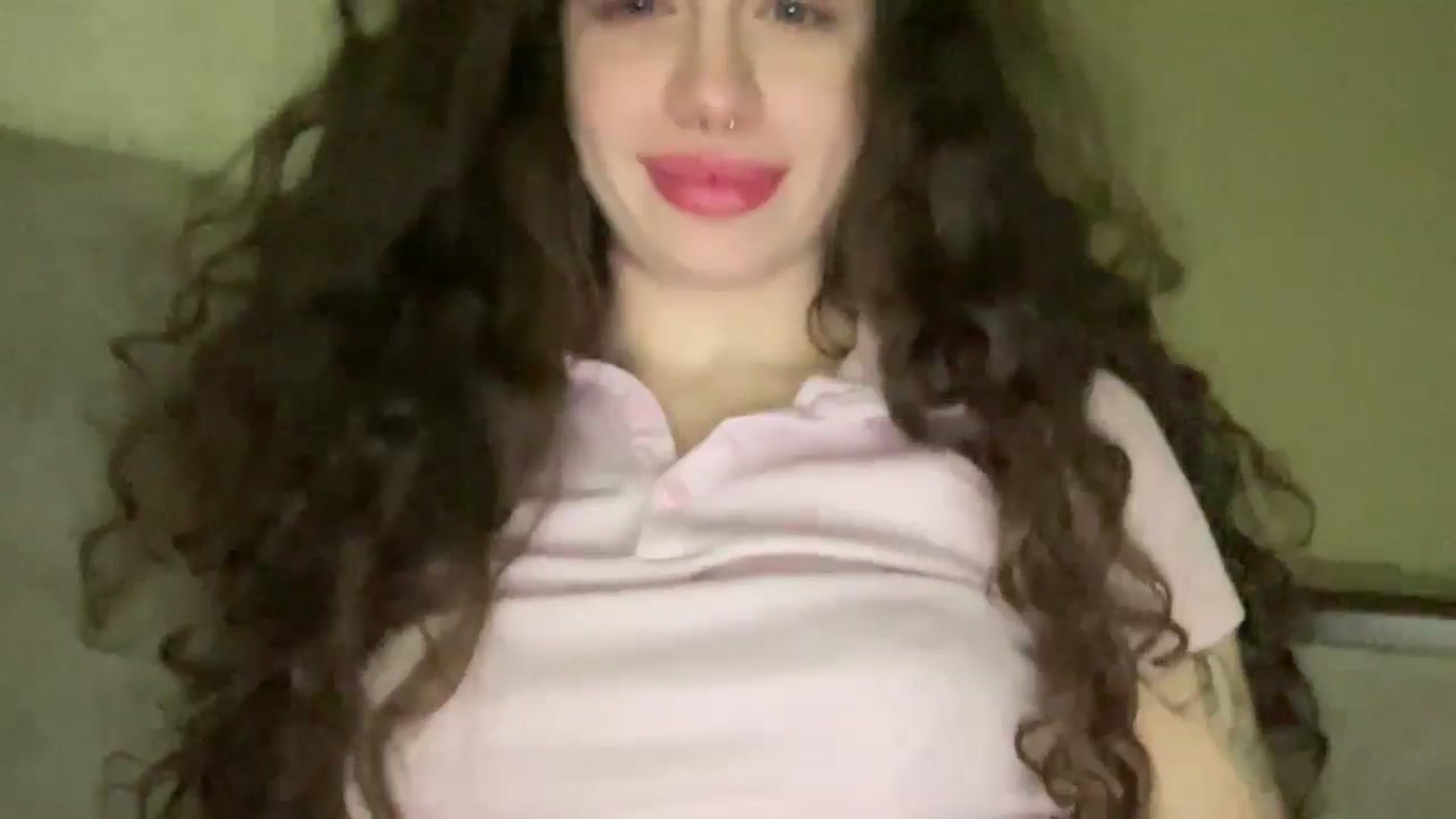 Gallery image thumbnail from CurlyDream's myfreecams stream on, 01/15/2026, 19:20 image 12 of 20