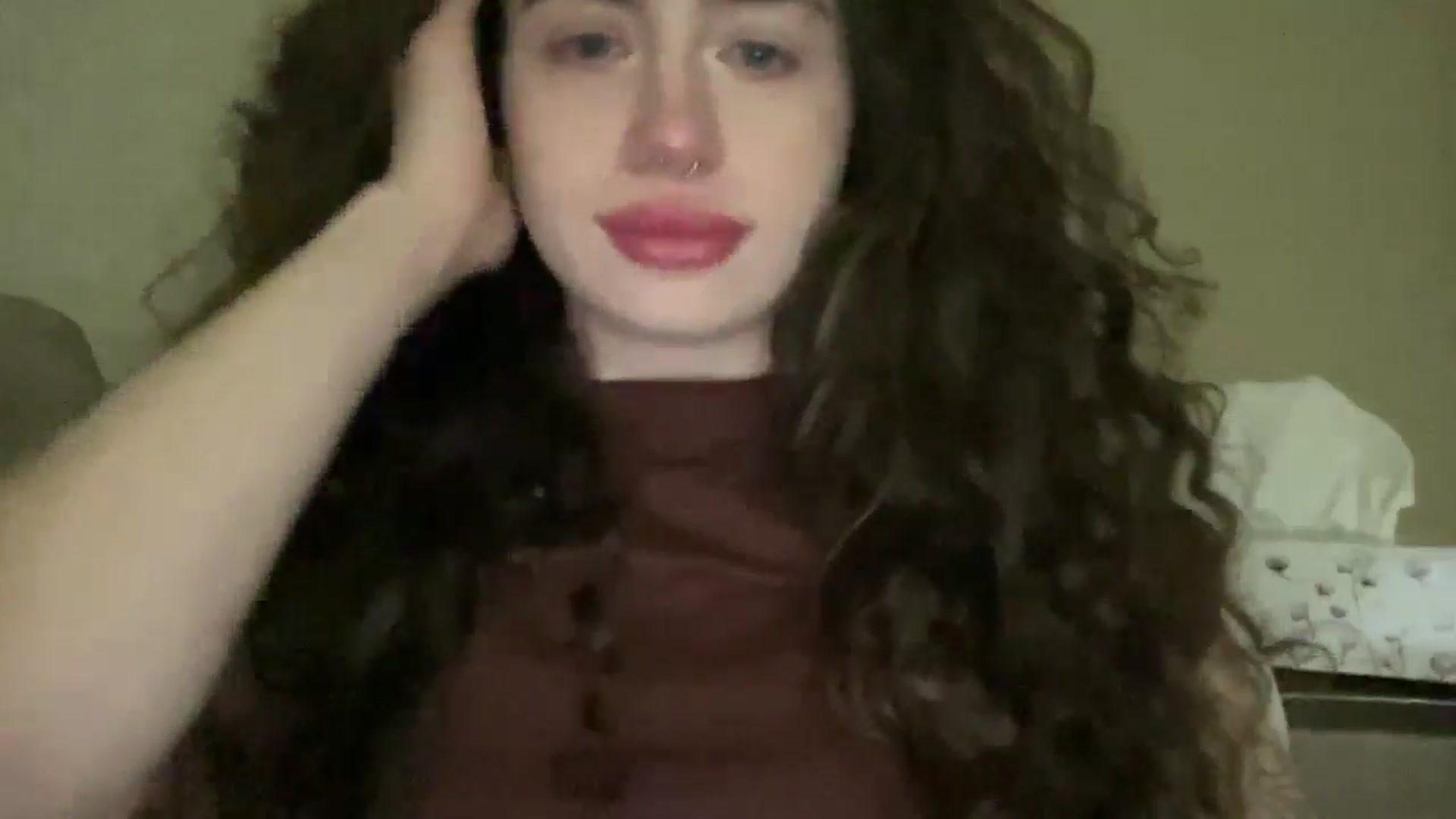 Gallery image thumbnail from CurlyDream's myfreecams stream on, 01/16/2026, 22:03 image 13 of 20