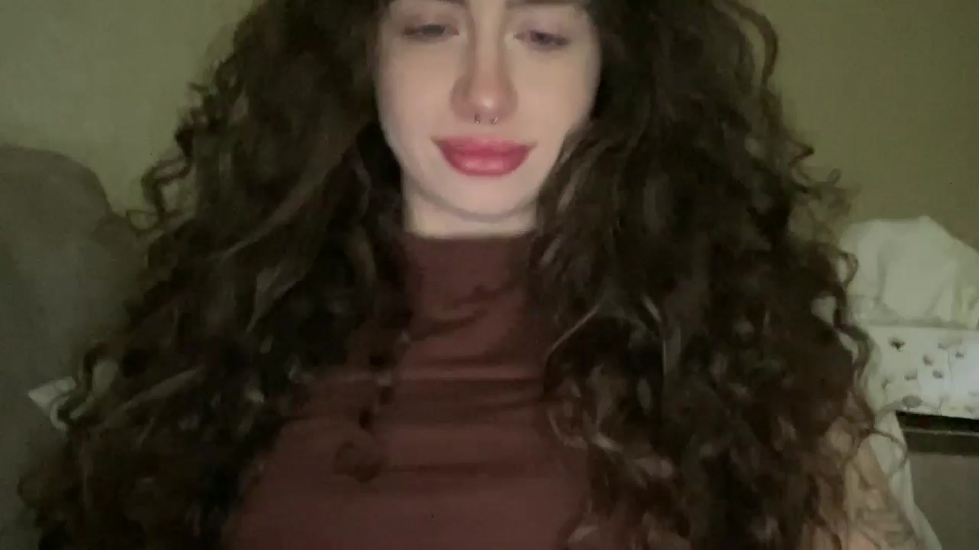 Gallery image thumbnail from CurlyDream's myfreecams stream on, 01/16/2026, 22:03 image 14 of 20