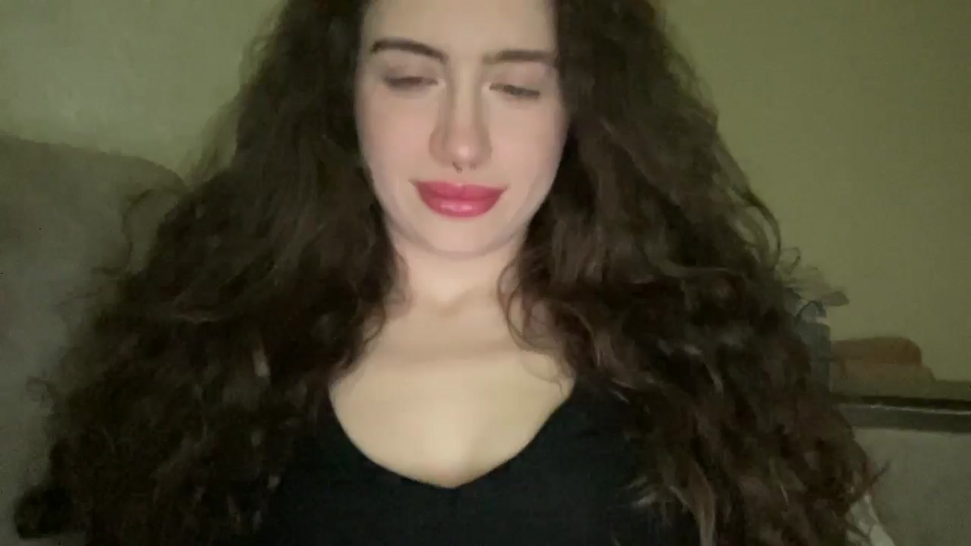 Gallery image thumbnail from CurlyDream's myfreecams stream on, 01/17/2026, 21:12 image 14 of 20