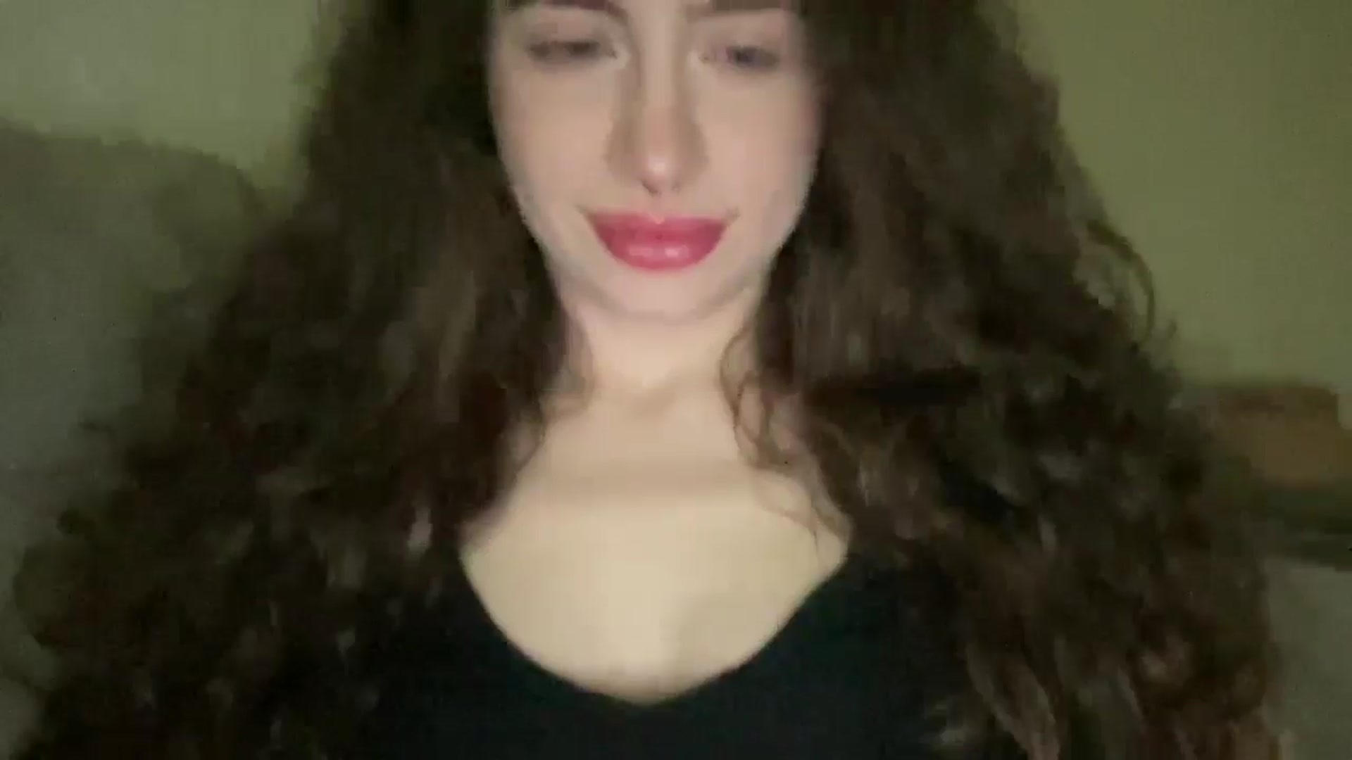 Gallery image thumbnail from CurlyDream's myfreecams stream on, 01/17/2026, 21:12 image 18 of 20