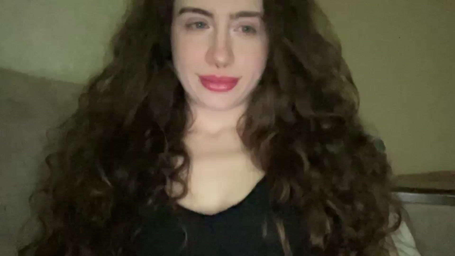Gallery image thumbnail from CurlyDream's myfreecams stream on, 01/17/2026, 21:12 image 4 of 20