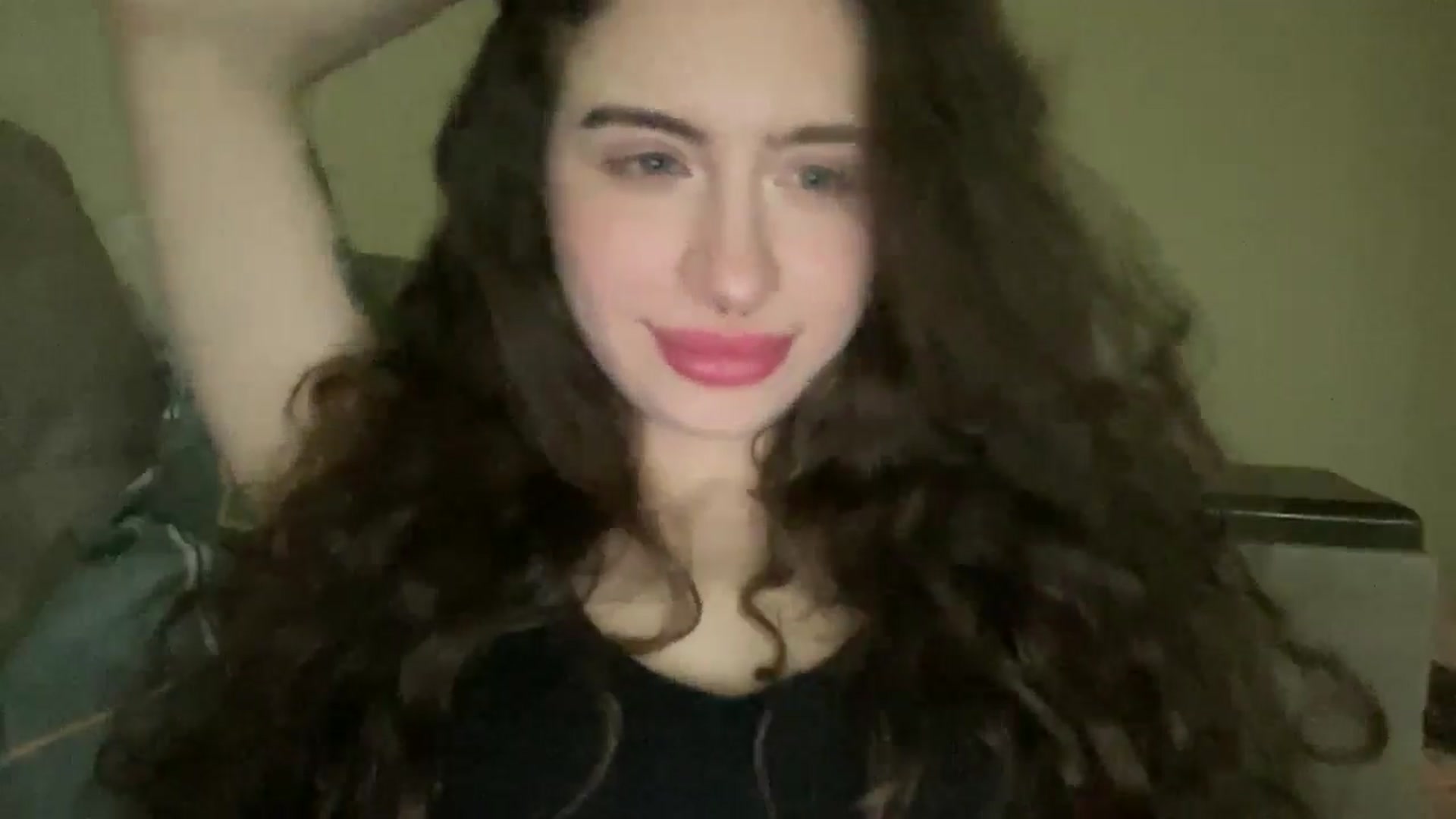 Gallery image thumbnail from CurlyDream's myfreecams stream on, 01/17/2026, 22:35 image 12 of 20