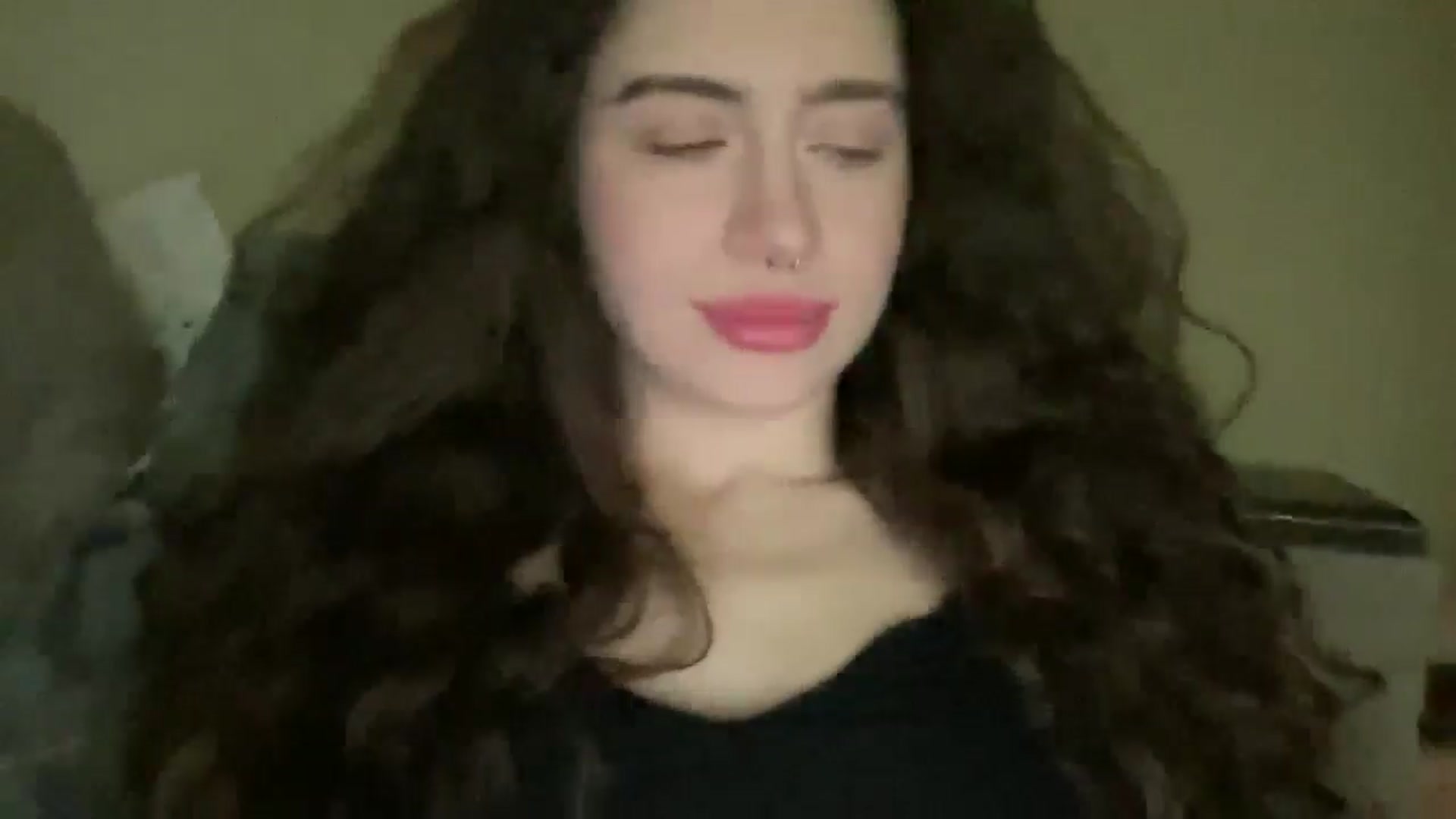 Gallery image thumbnail from CurlyDream's myfreecams stream on, 01/17/2026, 22:35 image 15 of 20