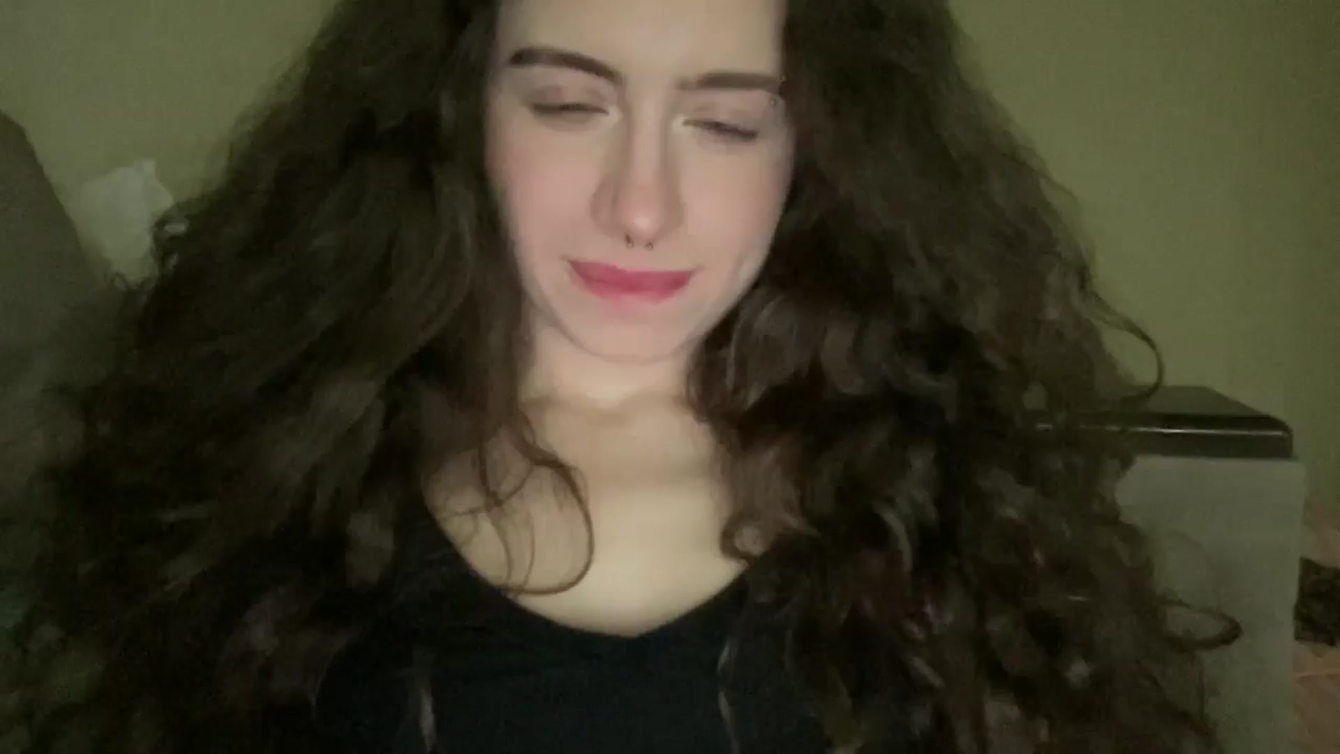 Gallery image thumbnail from CurlyDream's myfreecams stream on, 01/17/2026, 22:35 image 2 of 20