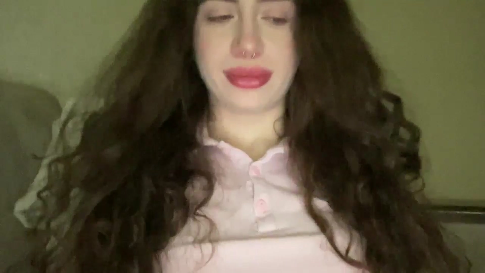 Gallery image thumbnail from CurlyDream's myfreecams stream on, 01/20/2026, 19:15 image 13 of 20