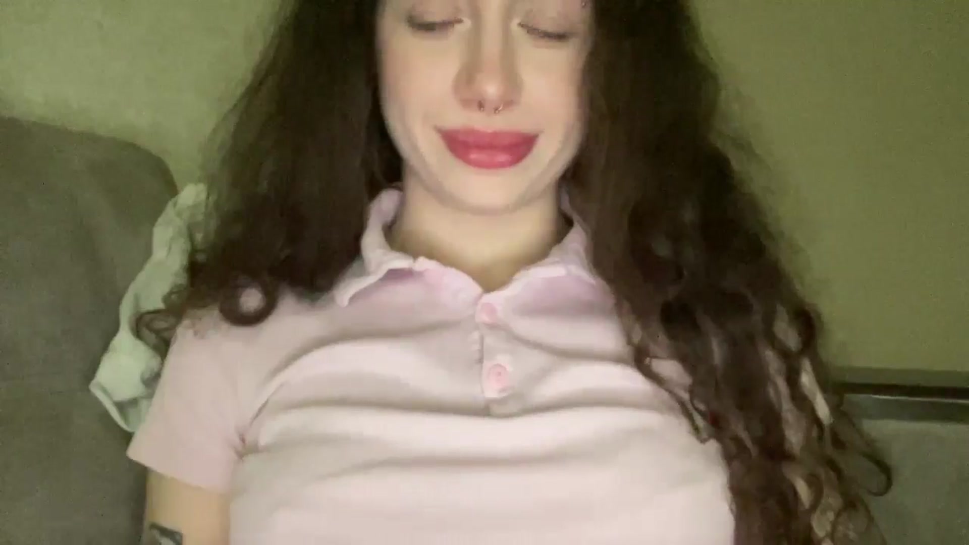 Gallery image thumbnail from CurlyDream's myfreecams stream on, 01/20/2026, 19:15 image 17 of 20