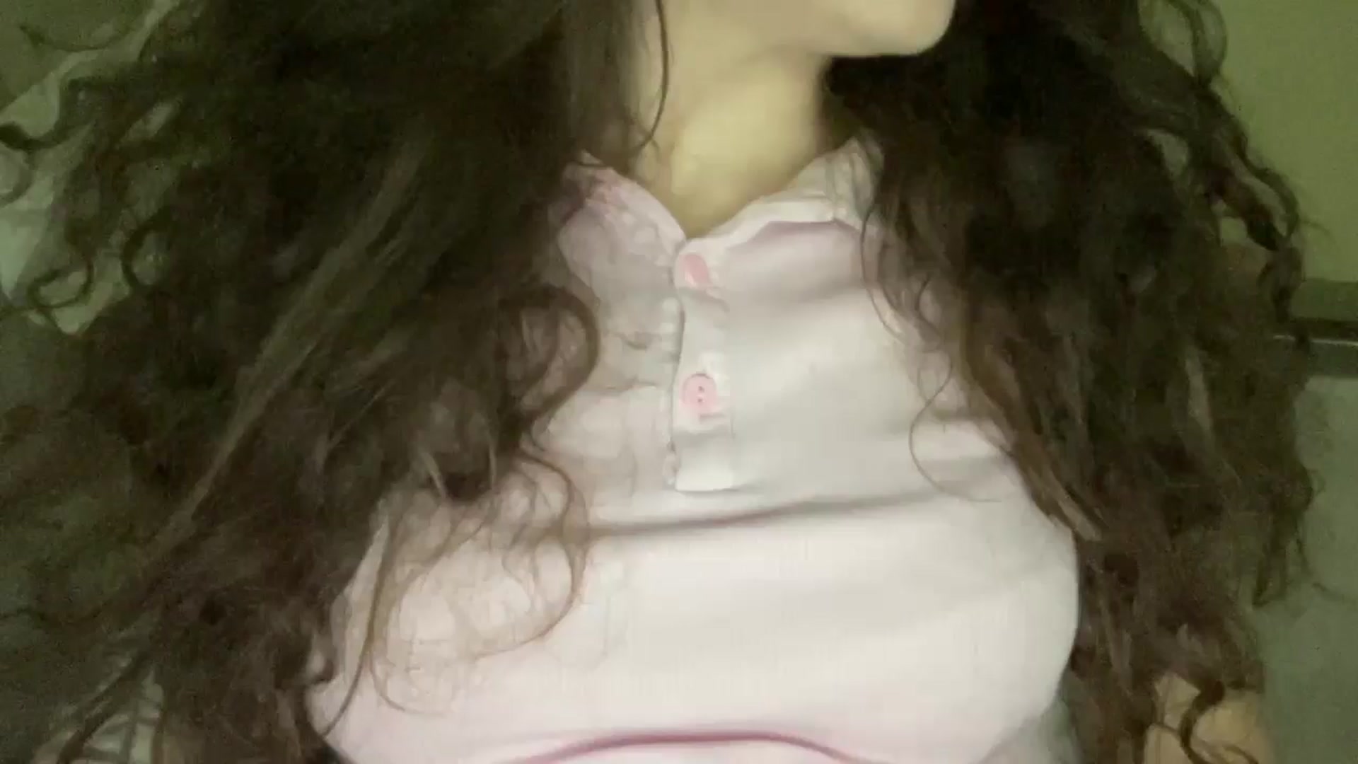 Gallery image thumbnail from CurlyDream's myfreecams stream on, 01/20/2026, 19:15 image 4 of 20
