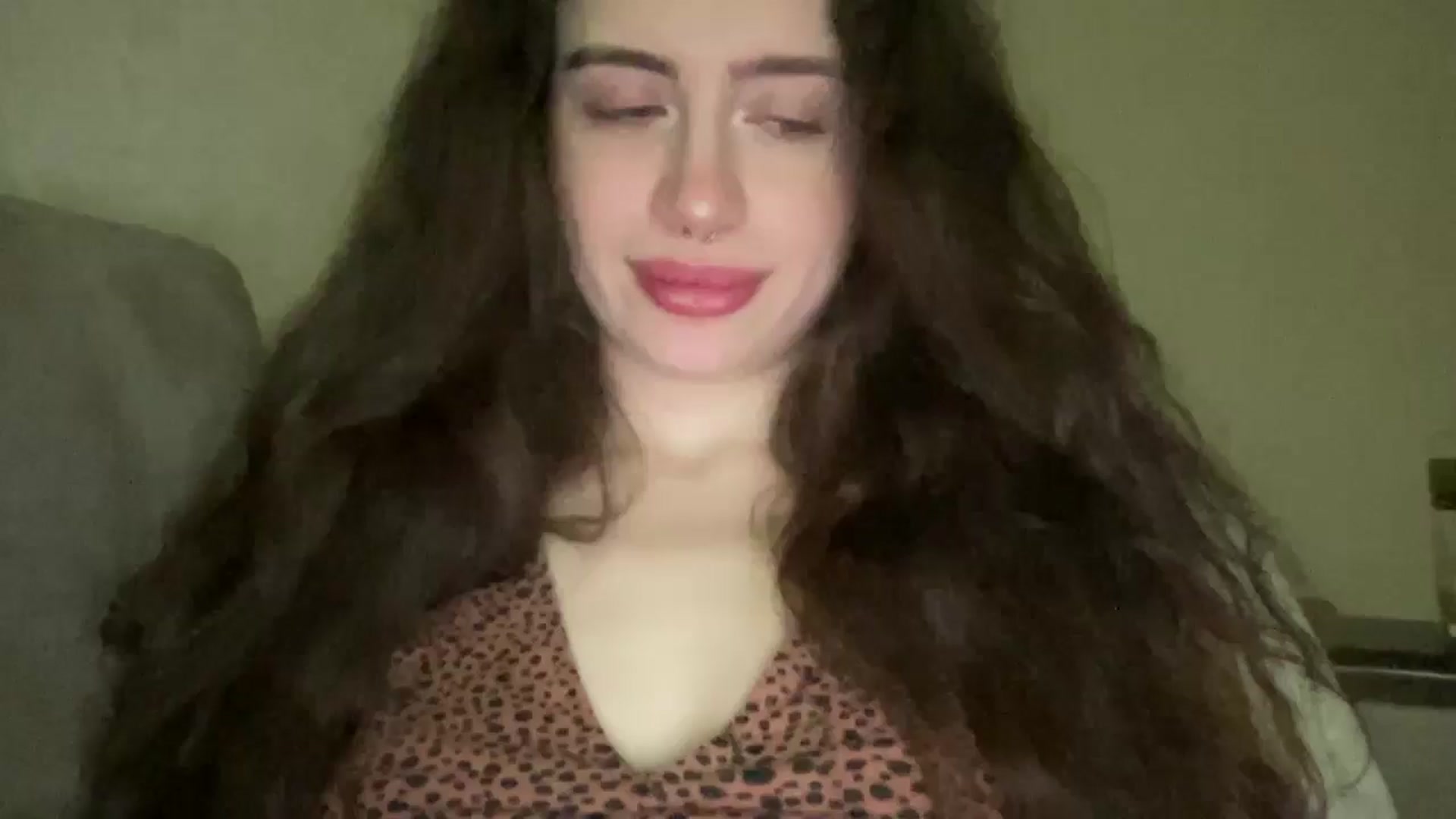 Gallery image thumbnail from CurlyDream's myfreecams stream on, 01/21/2026, 18:03 image 9 of 20