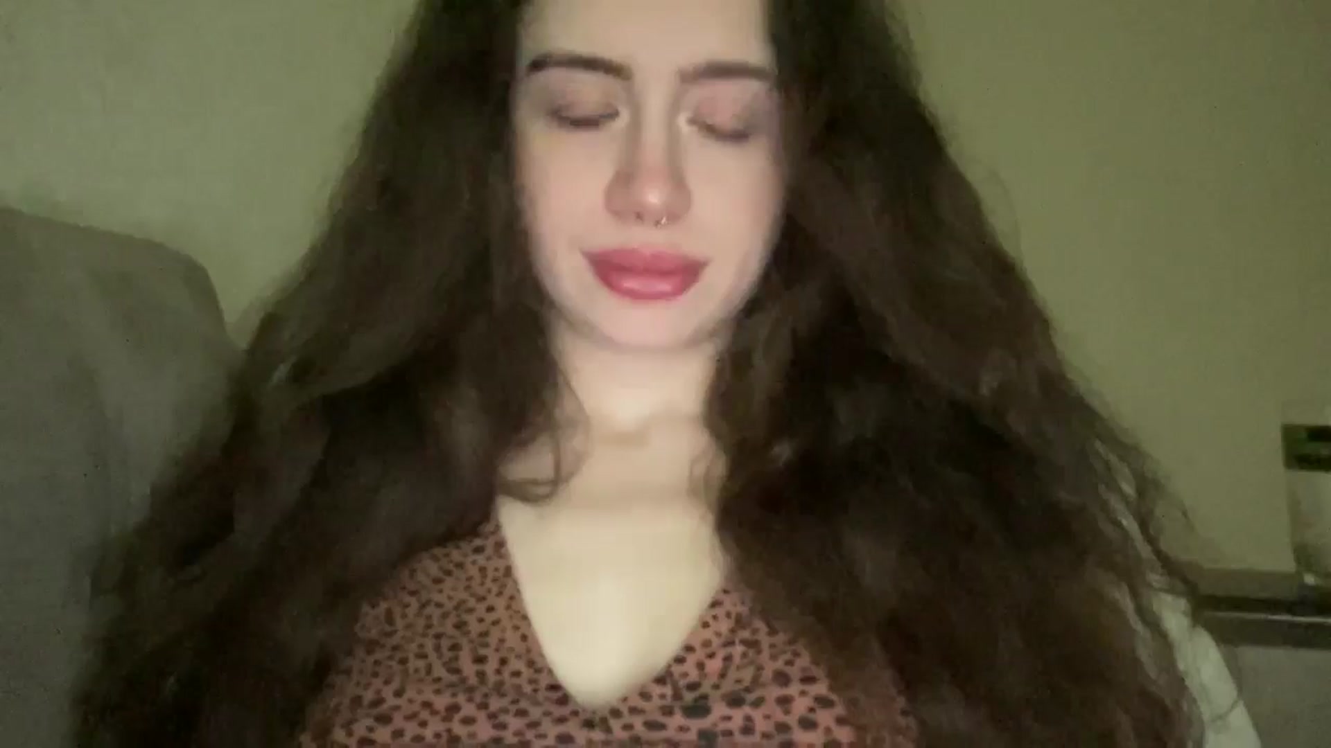 Gallery image thumbnail from CurlyDream's myfreecams stream on, 01/21/2026, 18:03 image 8 of 20