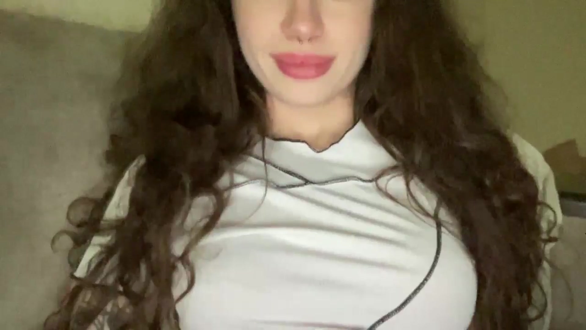Gallery image thumbnail from CurlyDream's myfreecams stream on, 01/25/2026, 19:11 image 12 of 20